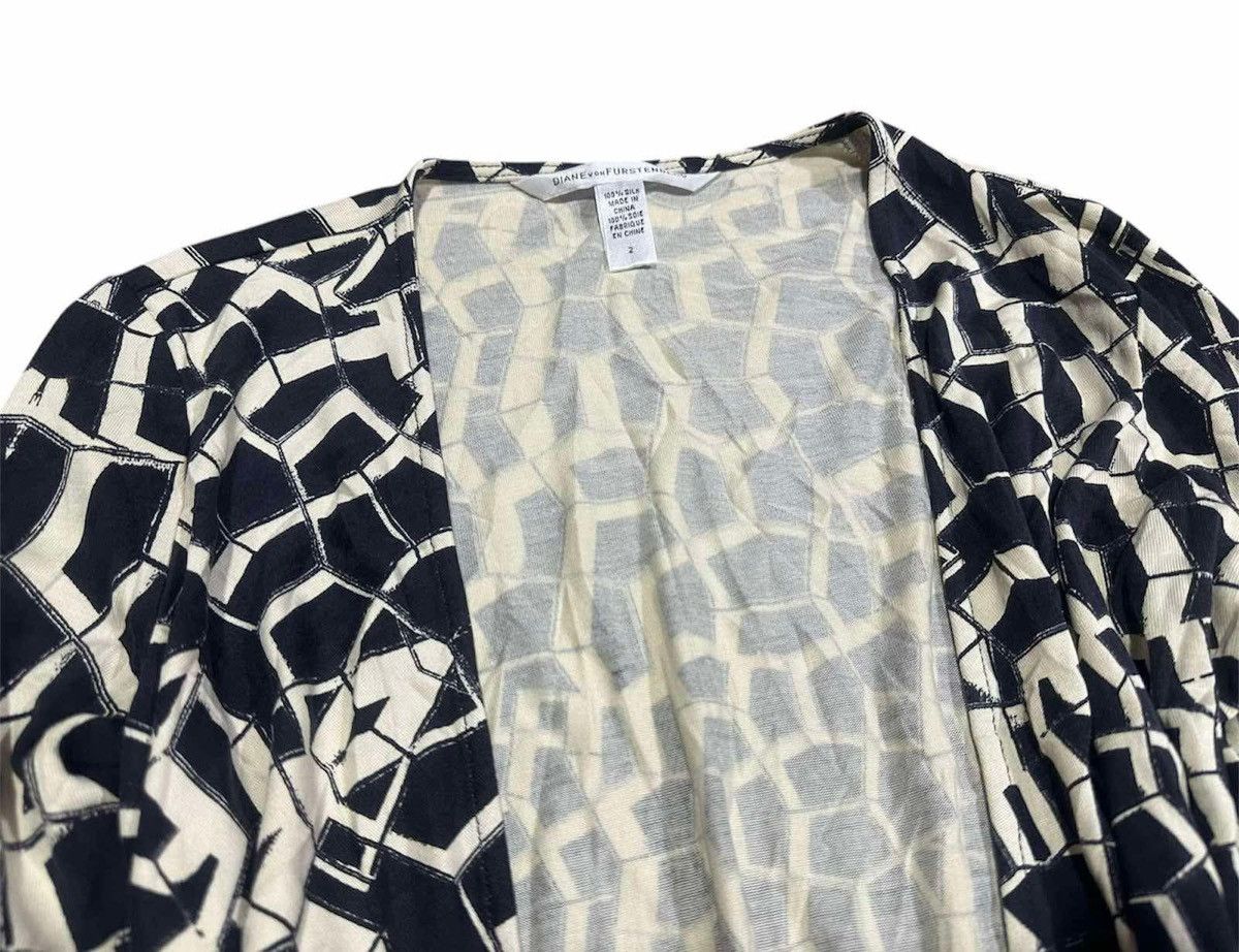 Diane von Furstenberg 🔥Rare Diane Von Furstenberg Wrap Dress Silk Abstract Size XS / US 0-2 / IT 36-38 - 4 Thumbnail