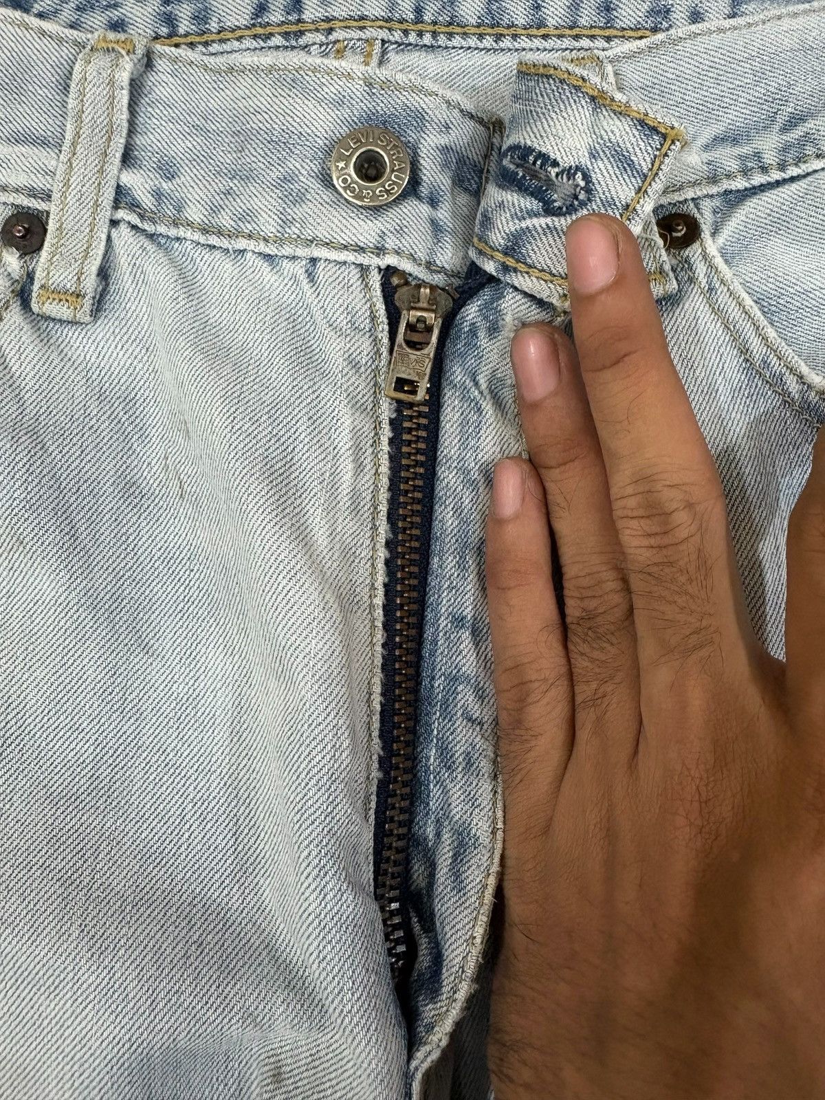 Levi's Vintage 90s Levi’s 502 Distressed Baggy Jeans Size US 32 / EU 48 - 3 Thumbnail