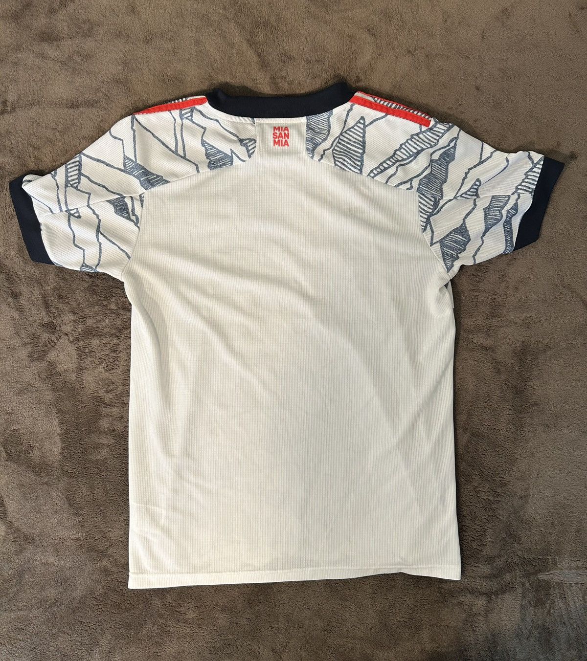 Adidas Bayern Munich jersey Size US M / EU 48-50 / 2 - 2 Thumbnail