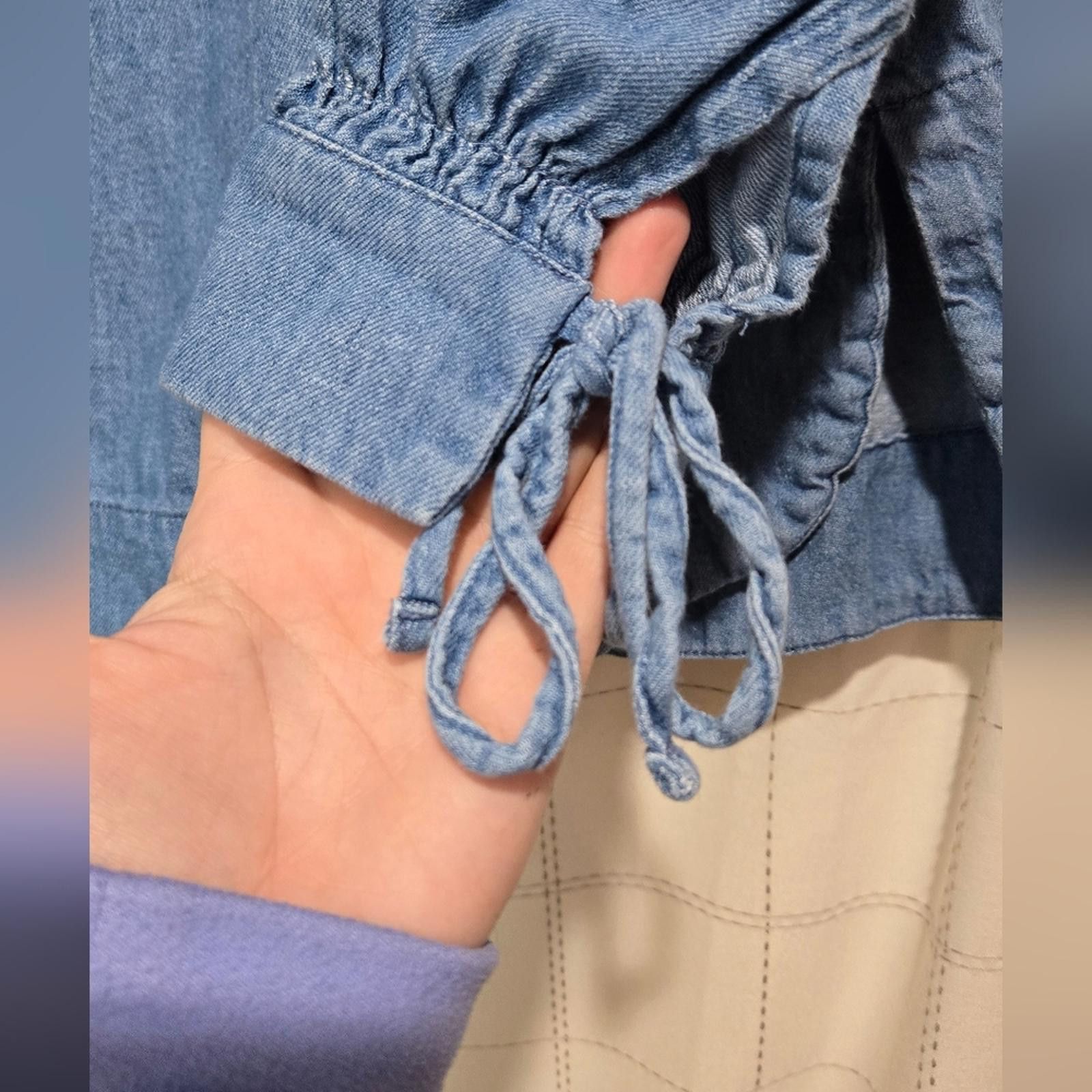 Old Navy Old Navy Denim Chambray Top Size M / US 6-8 / IT 42-44 - 3 Thumbnail