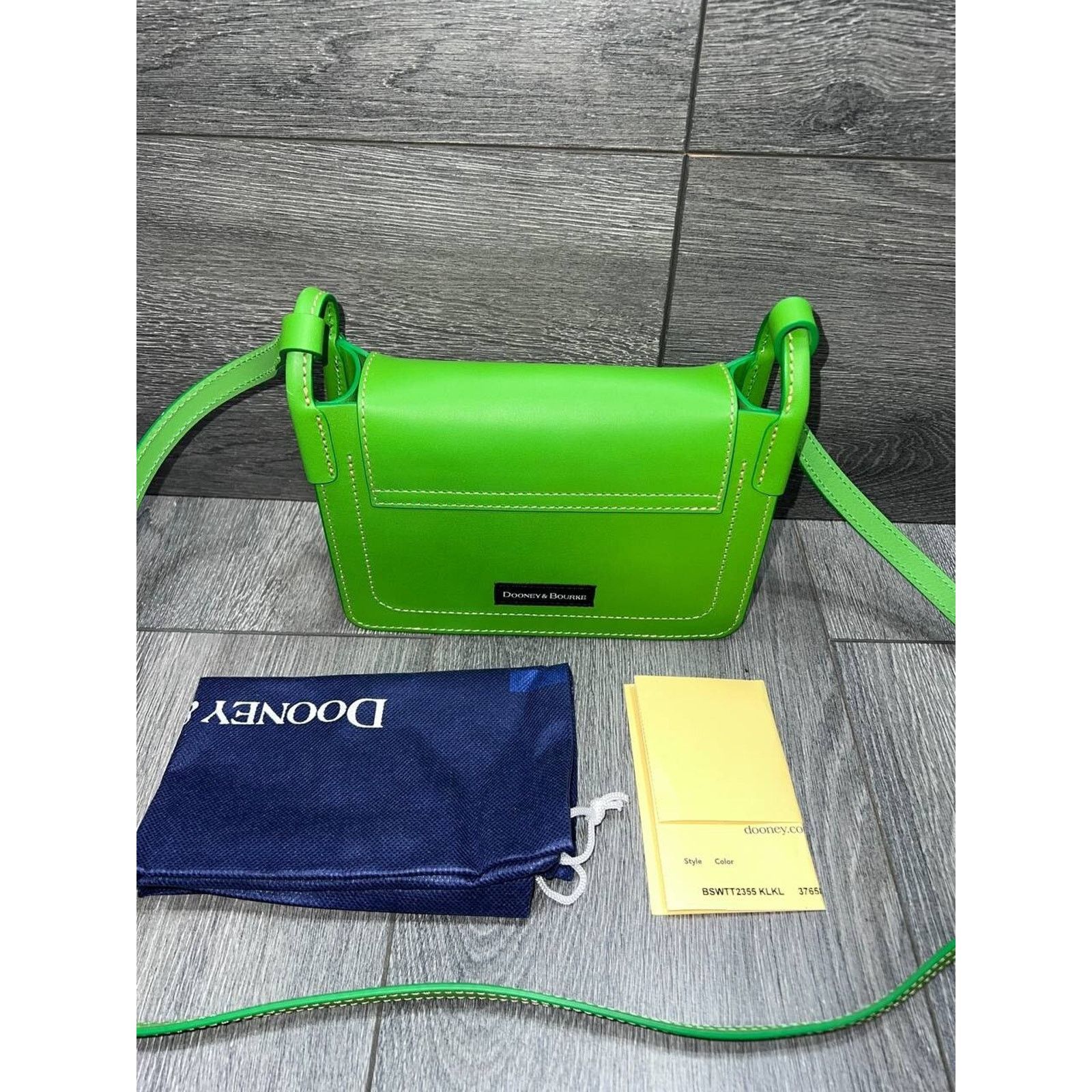 Dooney & Bourke Dooney & Bourke Smooth Leather Pinky Bag Kelly Green A653792 Size ONE SIZE - 8 Thumbnail