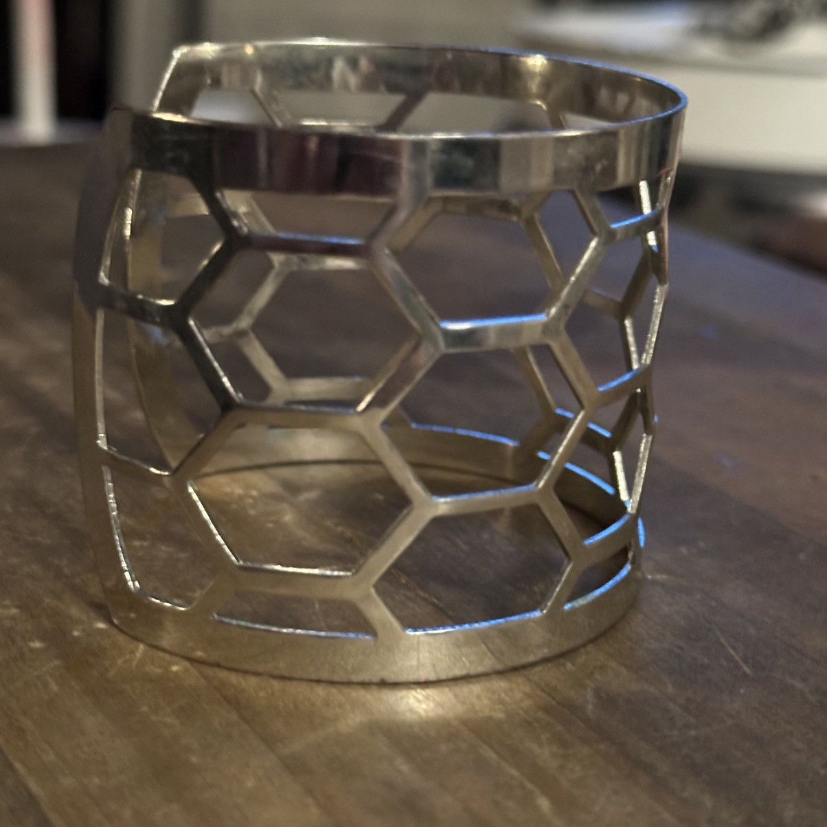 Other Wide silver tone honeycomb cut out bangle cuff bracelet Size ONE SIZE - 4 Thumbnail
