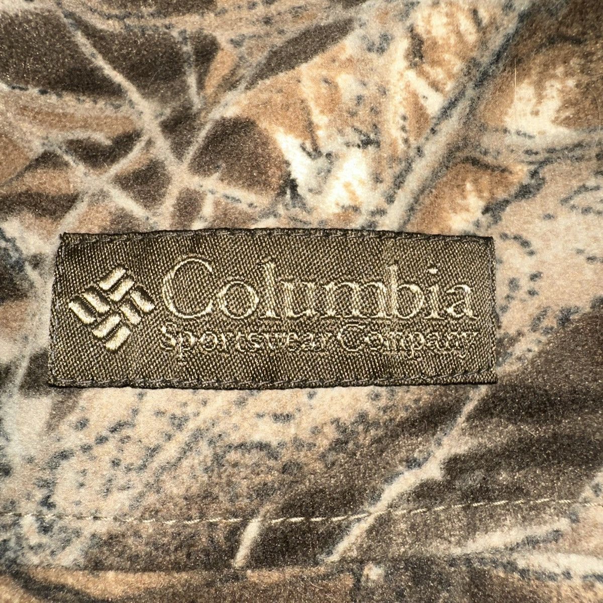 Columbia Vintage 2000s Y2K Columbia Realtree Camo Jacket XL Fits 2XL Size US XL / EU 56 / 4 - 6 Thumbnail