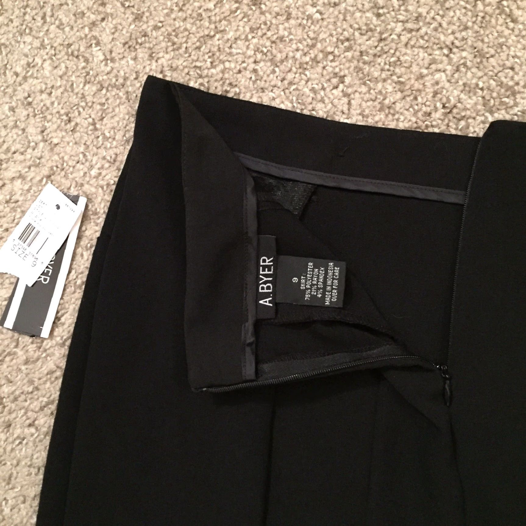 A. Byer Skirt Knee Length Black 9 Pencil Pleated Unlined Vintage No?