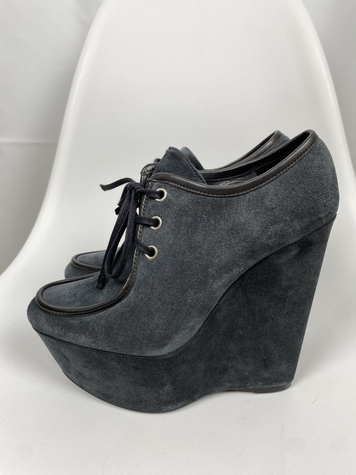 Stuart Weitzman Stuart Weitzman Suede Wedge Booties size 38 Size US 8 / IT 38 - 3 Thumbnail