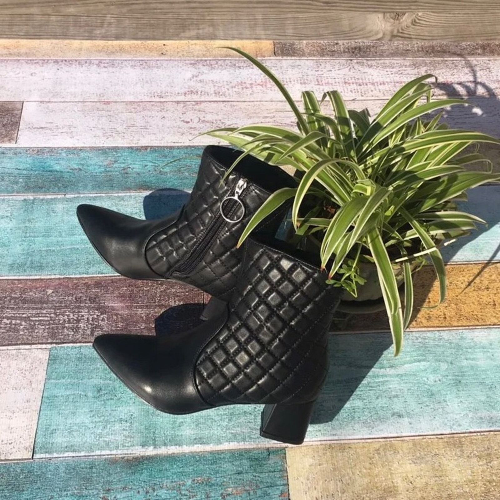Other Trary quilted pointed toe ankle boot NEW Size US 9 / IT 39 - 2 Thumbnail