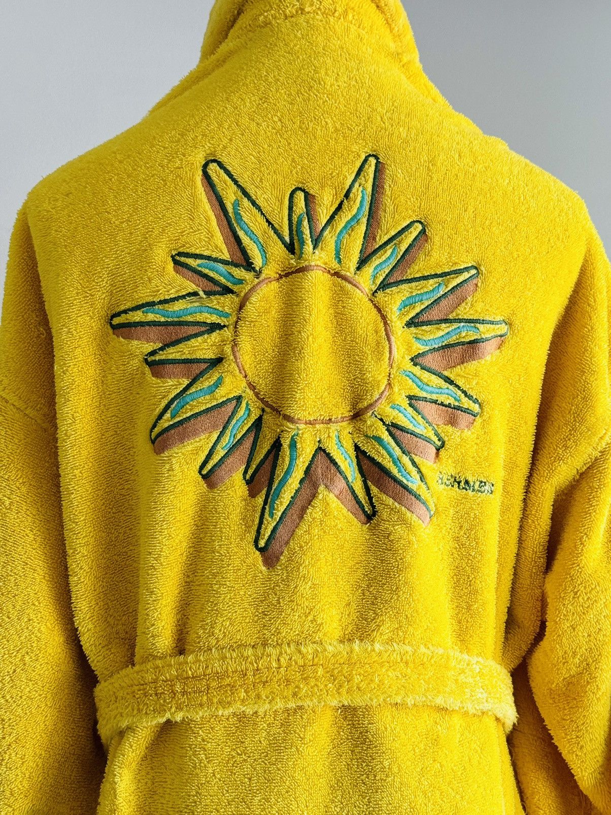 Hermes Vintage Hermes Yellow Terry Robe Sun motif logo embroidered Size ONE SIZE - 5 Thumbnail