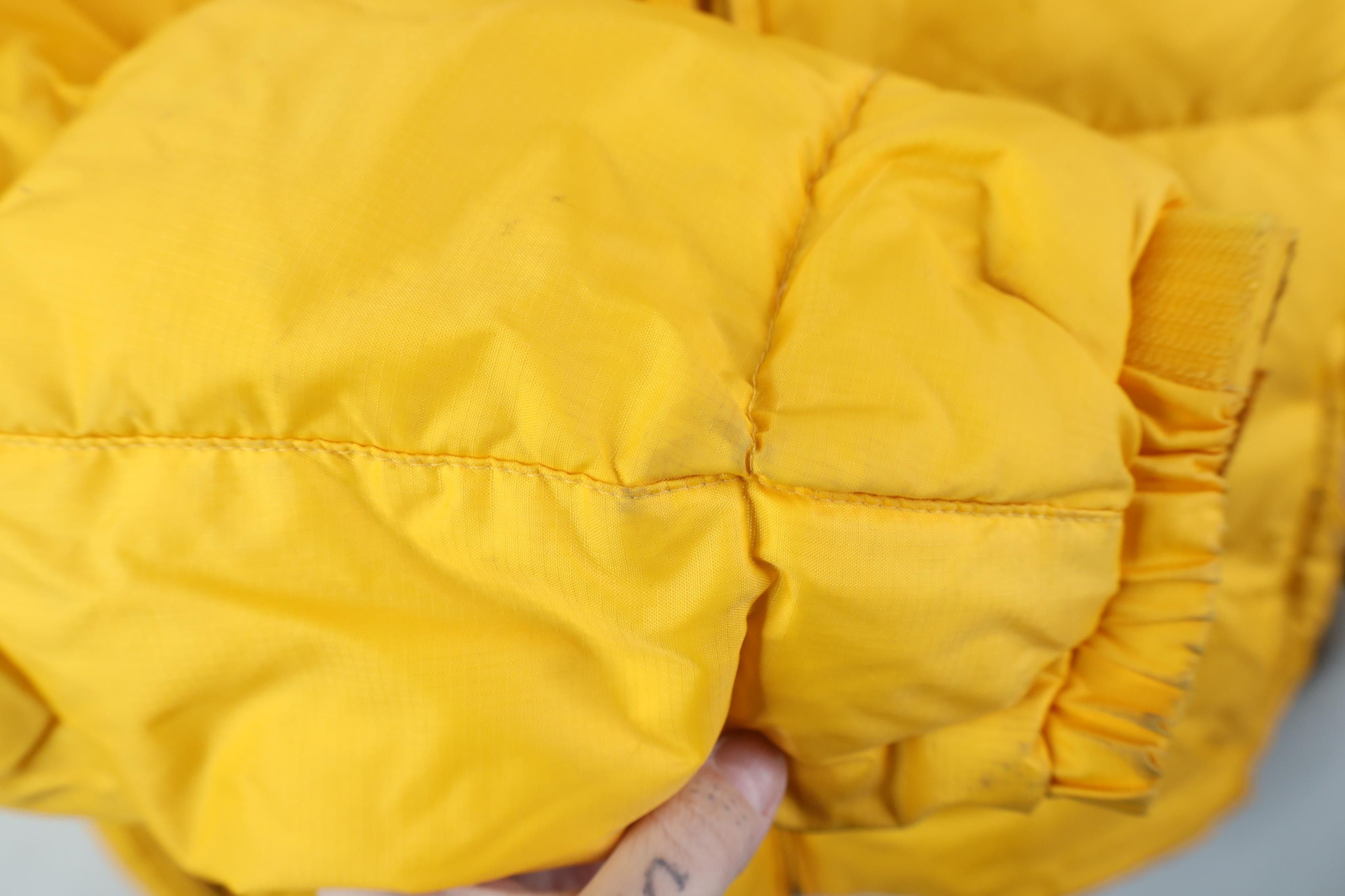 Gap Vintage Y2K 2002 Gap Insulated Puffer Jacket Yellow Hooded Size US M / EU 48-50 / 2 - 9 Thumbnail