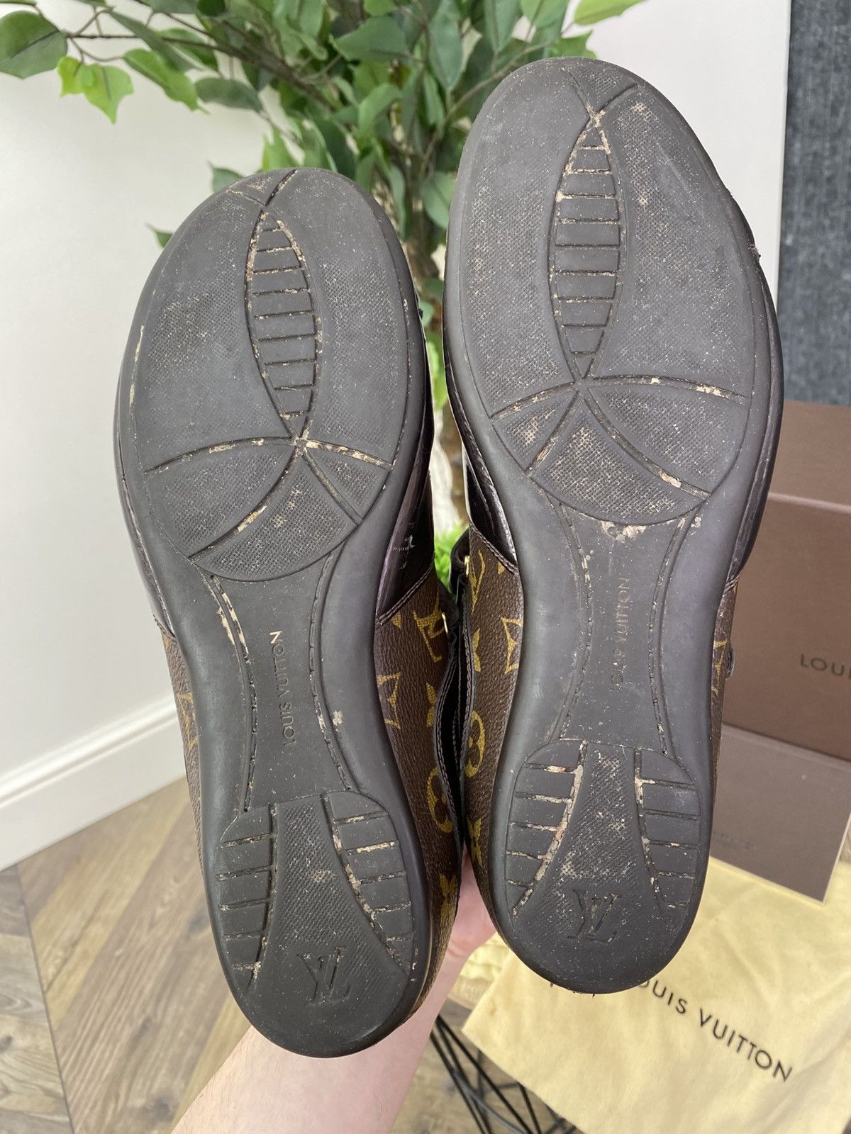 Louis Vuitton Vintage Louis Vuitton Brown Monogram Sneakers Size US 8.5 / IT 38.5 - 17 Thumbnail