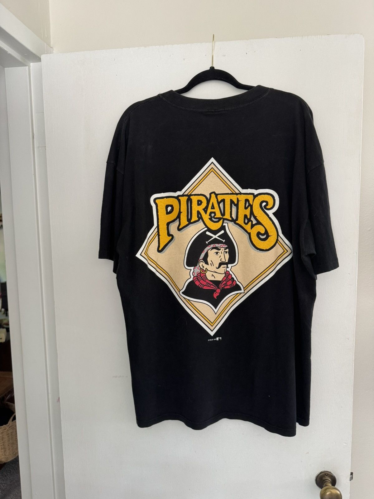 Warner Bros Vintage Looney Tunes x Pirates MLB Graphic Tee Size US XL / EU 56 / 4 - 2 Thumbnail