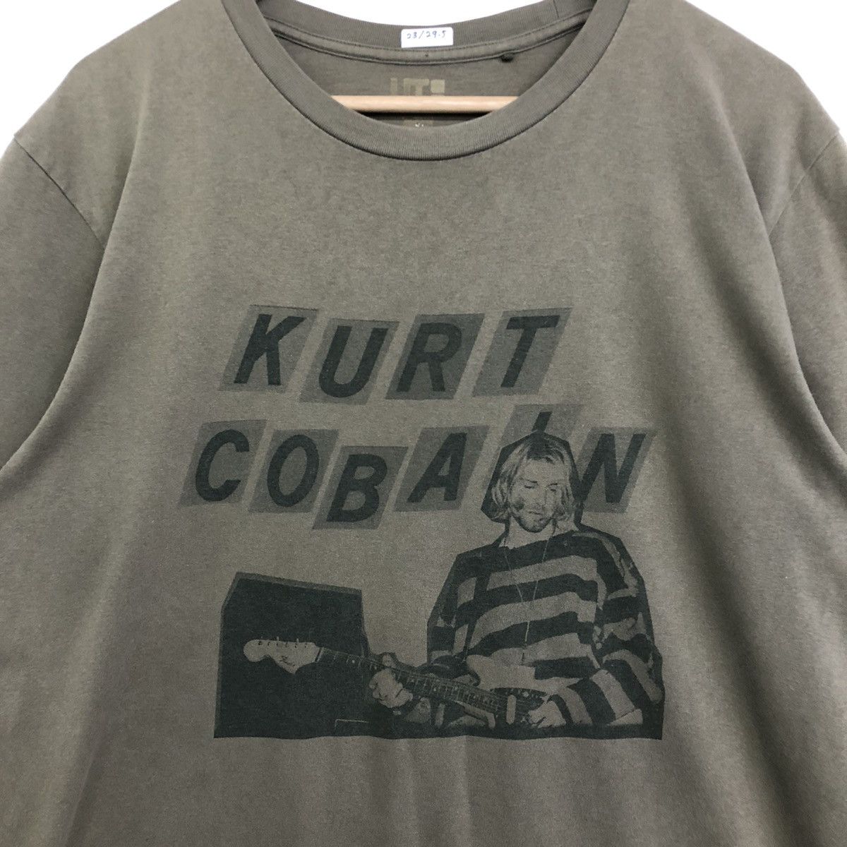 Uniqlo Uniqlo X Kurt Cobain The End Of Music 2016 Tshirt Size US XL / EU 56 / 4 - 3 Thumbnail