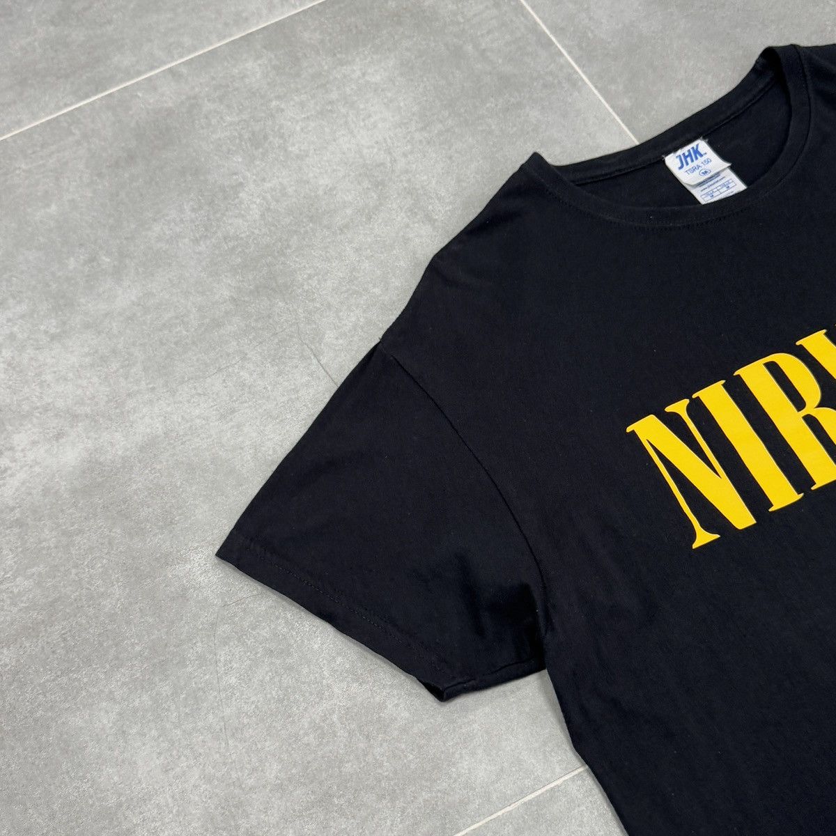 Band Tees × Nirvana Vintage Nirvana T-Shirt Size M Size US M / EU 48-50 / 2 - 3 Thumbnail