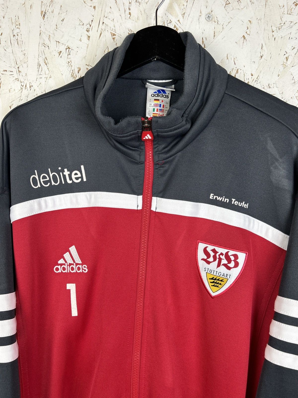 Adidas 00s Adidas Stuttgart 2001/02 Tracksuit Jacket Red Size L Size US L / EU 52-54 / 3 - 2 Thumbnail