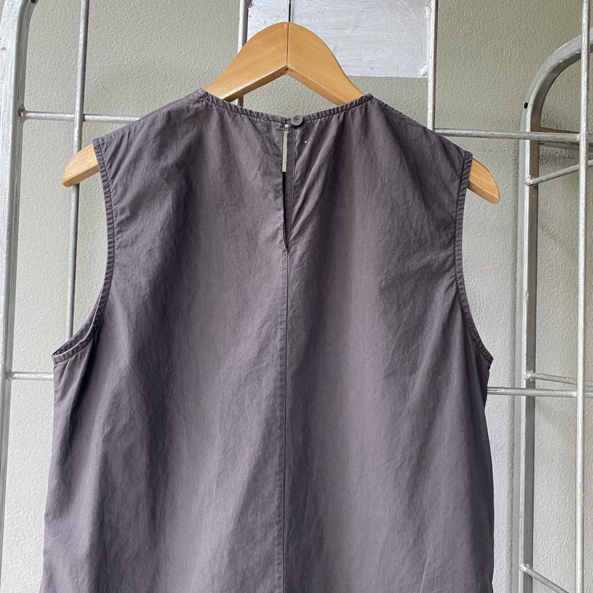 Acne Studios Acne Studios Brown Sleeveless Round Neck Top with Folded Hem Size XXS / US 00 / IT 34 - 11 Thumbnail