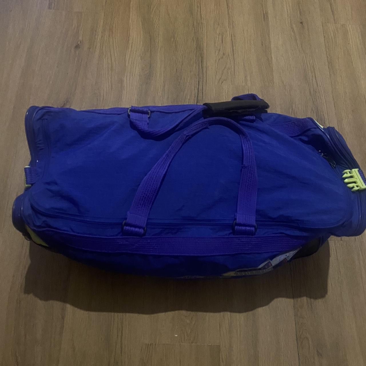 Nike 90s Vintage Nike blue and green duffel big bag nike Size ONE SIZE - 4 Thumbnail