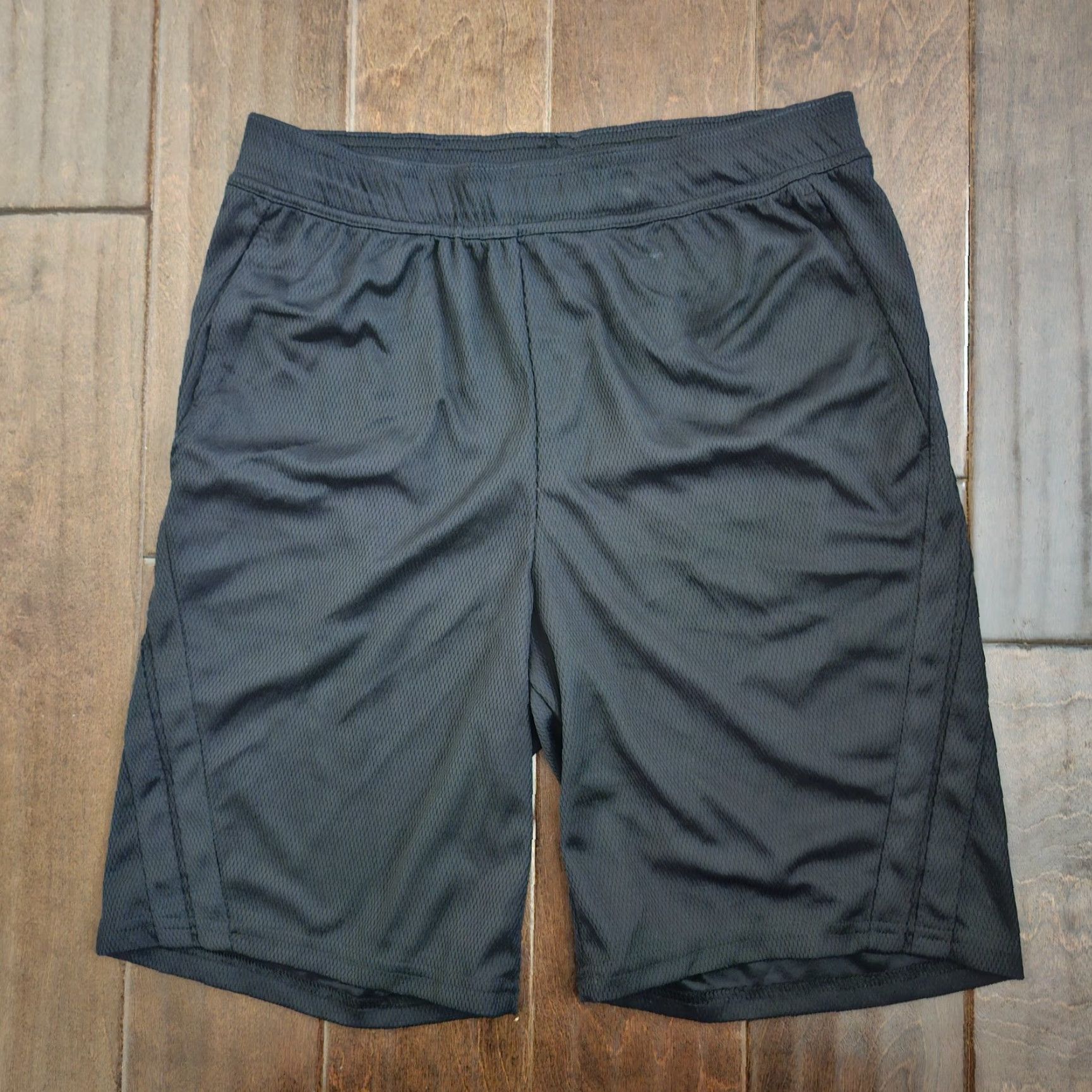 Vintage VINTAGE All In Motion Womens Small Black Athletic Gym Shorts Elastic Waist Size 28" / US 6 / IT 42 - 7 Thumbnail