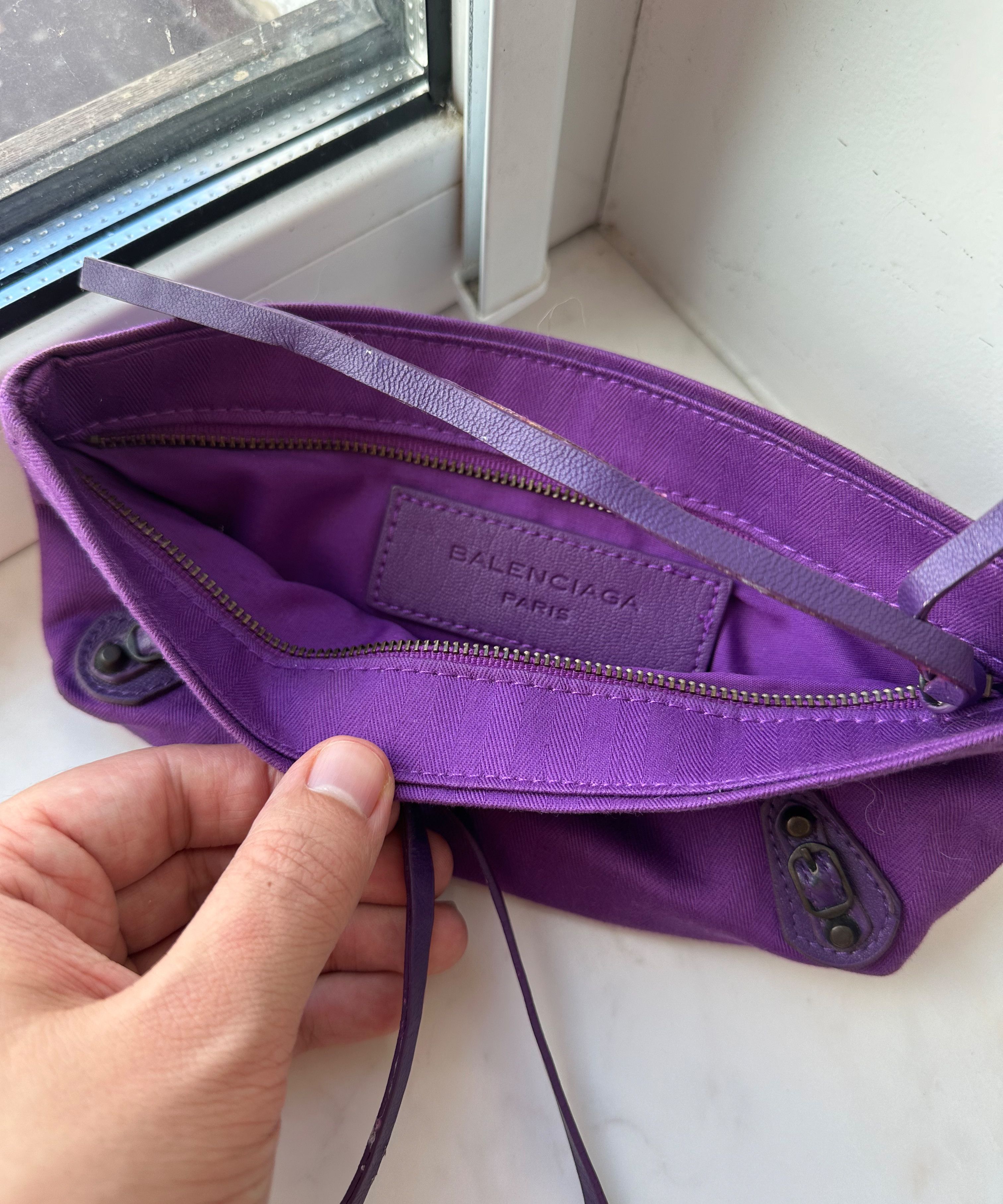 Balenciaga BALENCIAGA Cosmetic Bag Zip Purple Clutch Wallet Size ONE SIZE - 3 Thumbnail