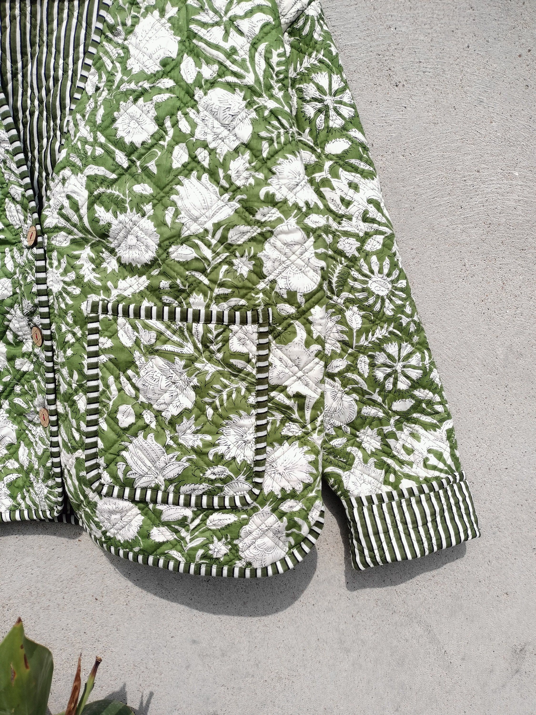 Handmade Printed Floral Quilted Jacket Short Vintage Jacket, Coats Size S / US 4 / IT 40 - 5 Thumbnail