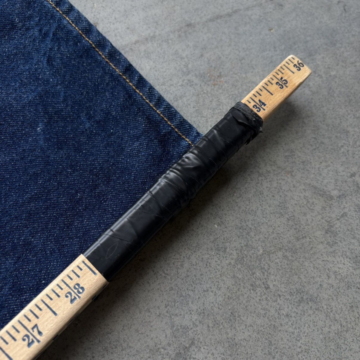Levi's × Vintage Vintage Levi's Orange Tabs 505 Blue Indigo Denim Dark 36x30 Size US 35 - 12 Thumbnail