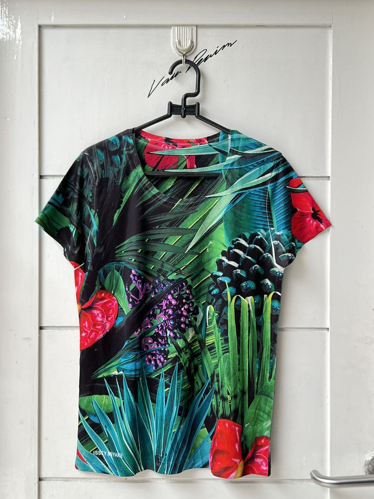 Issey Miyake Issey Miyake Motive Flower Garden T-shirt Size US XS / EU 42 / 0 - 7 Thumbnail