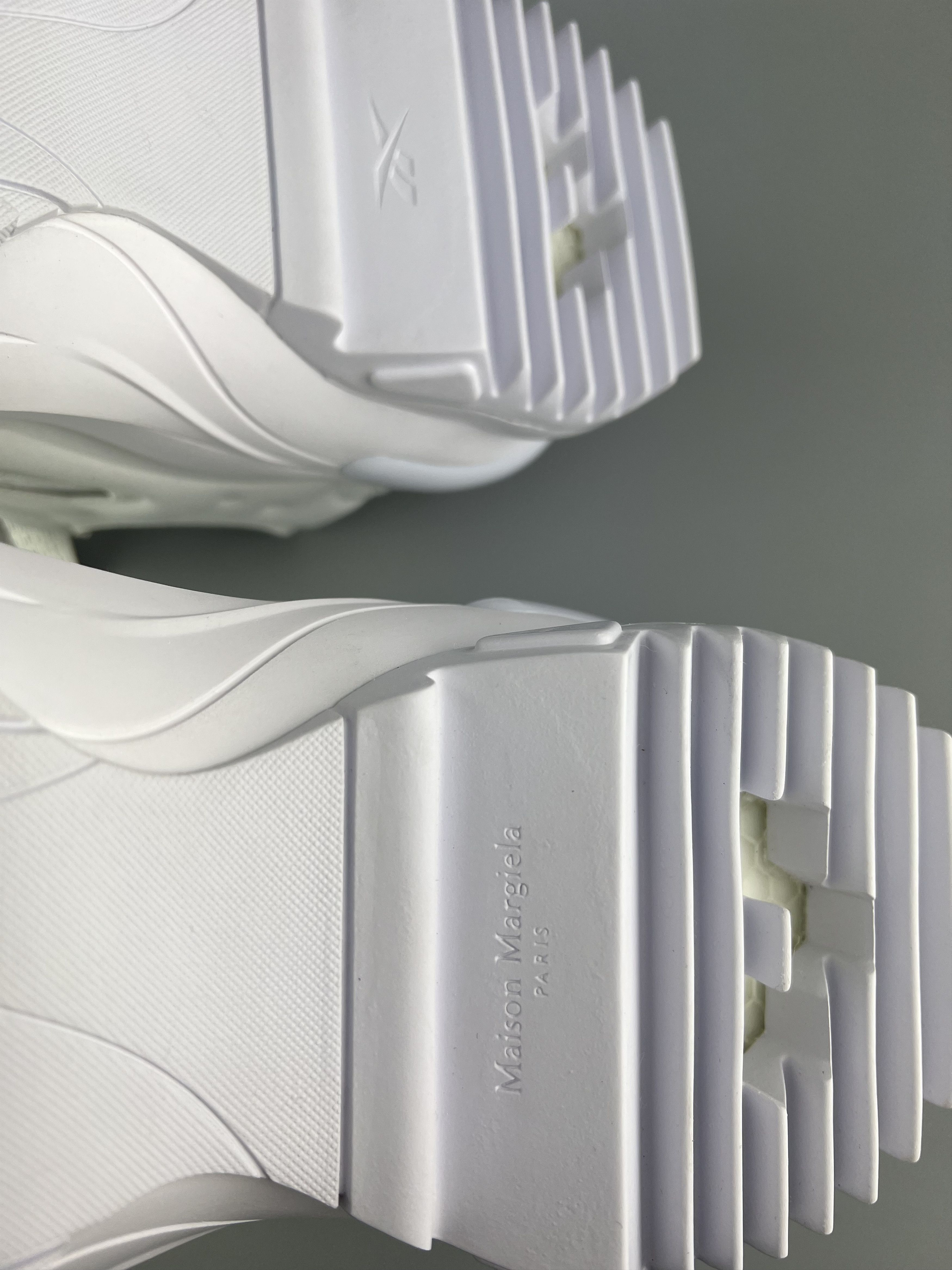 Maison Margiela × Reebok Maison Margiela x Reebok Instapump Fury Tabi Size US 9 Size US 9 / EU 42 - 6 Thumbnail
