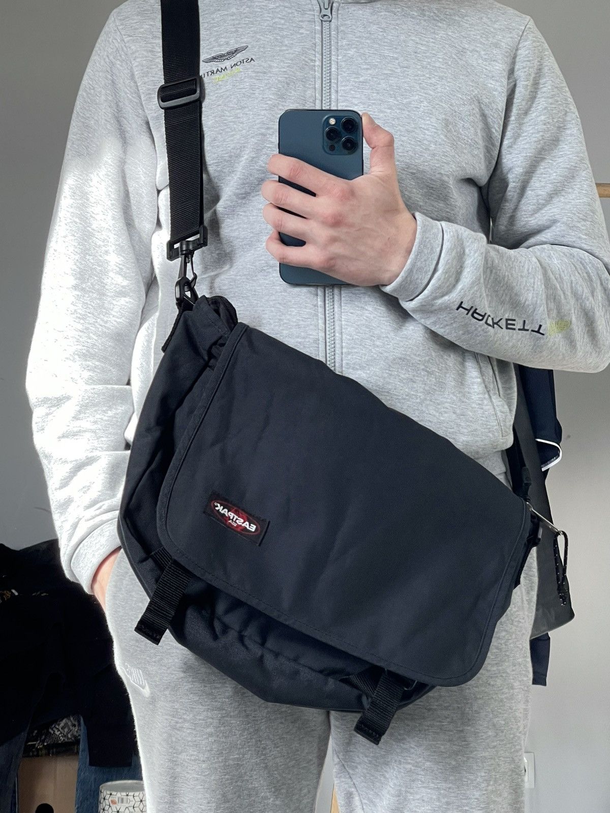 Eastpak Eastpak USA y2k Crossbody Outdoor Messenger Bag Size ONE SIZE - 2 Thumbnail