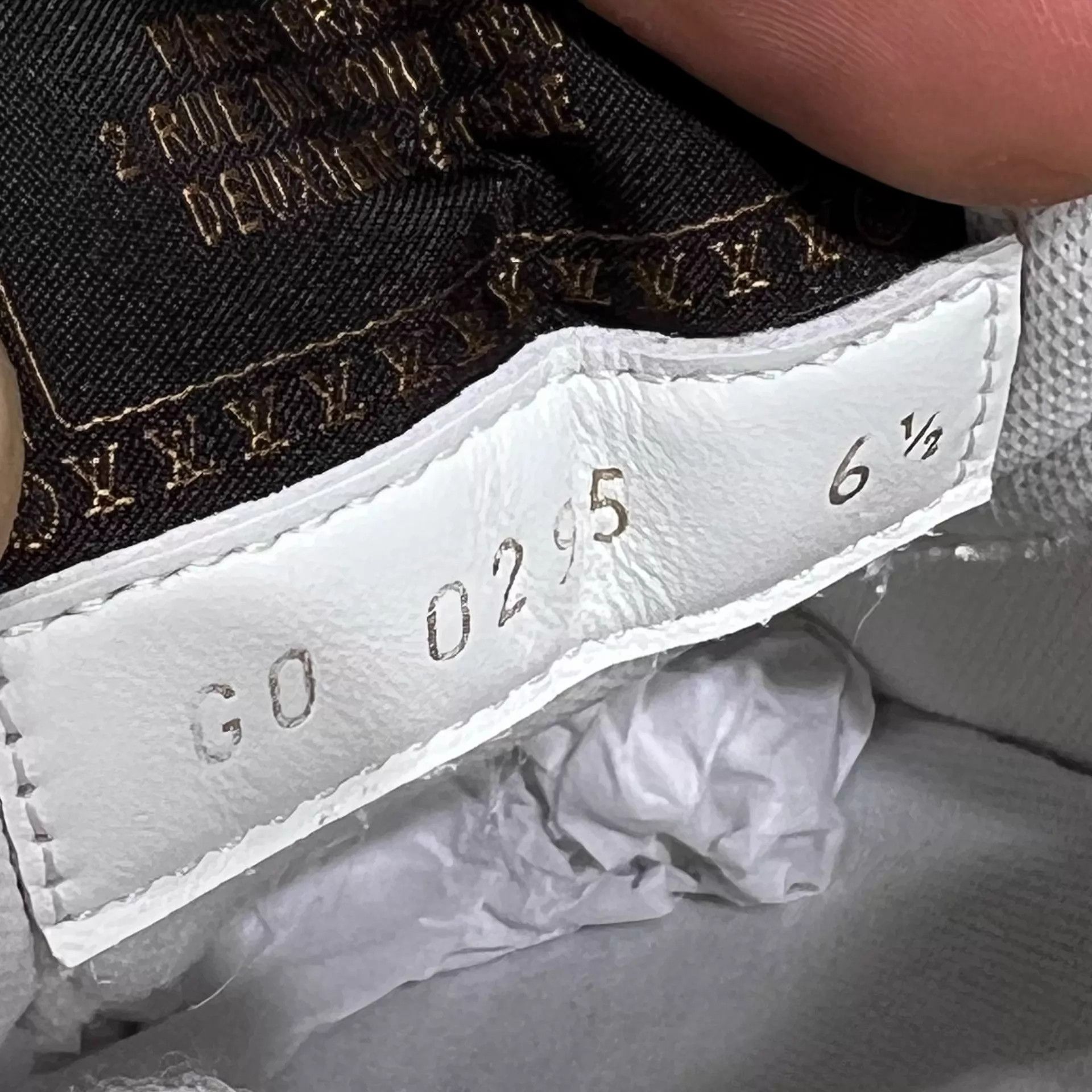 Louis Vuitton LV x Nigo BUTTERSOFT FW25 White Gump Sneaker UK6.5 (40.5) Size US 7.5 / EU 40-41 - 8 Thumbnail