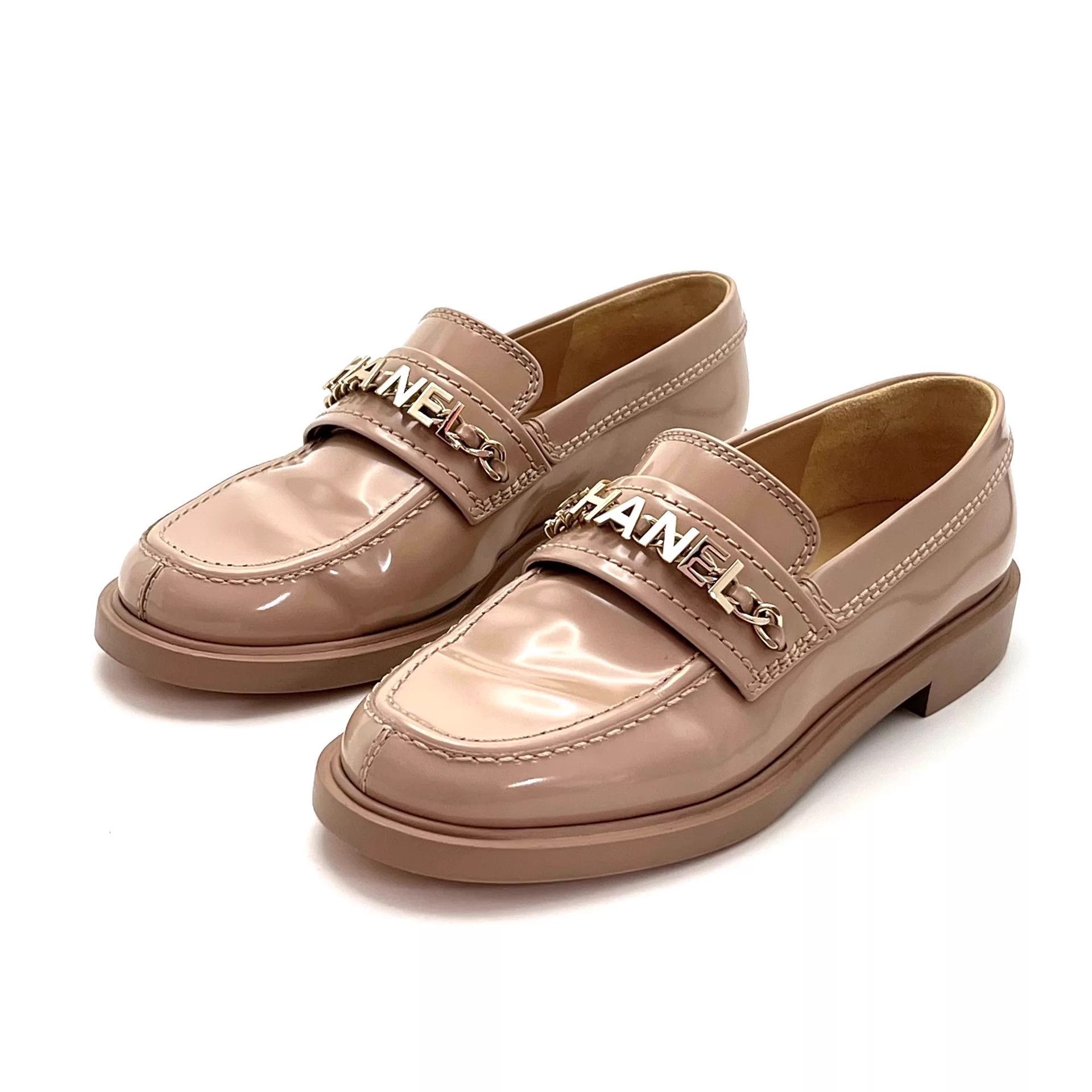 Chanel CHANEL Metal Chain CC Logo Loafers 35.5 EU 98 Size US 5 / IT 35 - 1 Thumbnail