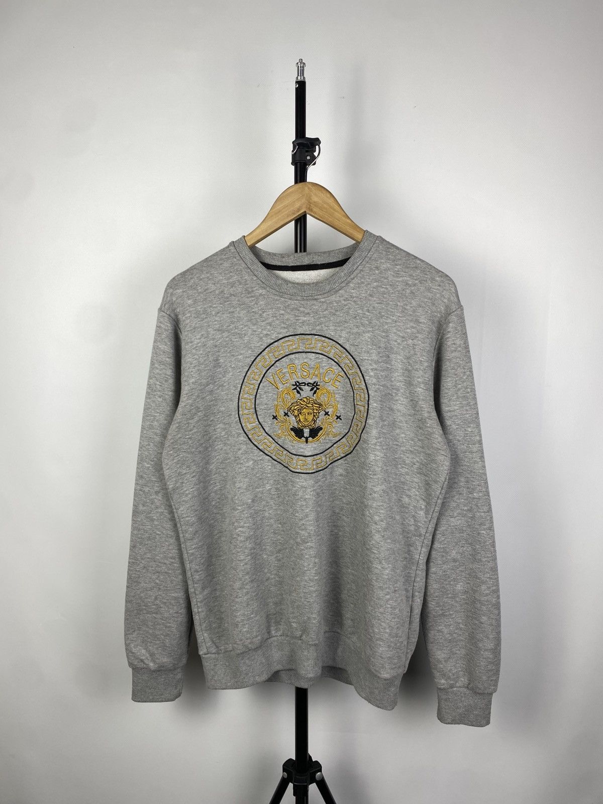 Gianni Valentino × Versace Jeans Couture × Vintage Vintage Versace jeans couture medusa sweatshirt Size US M / EU 48-50 / 2 - 1 Thumbnail