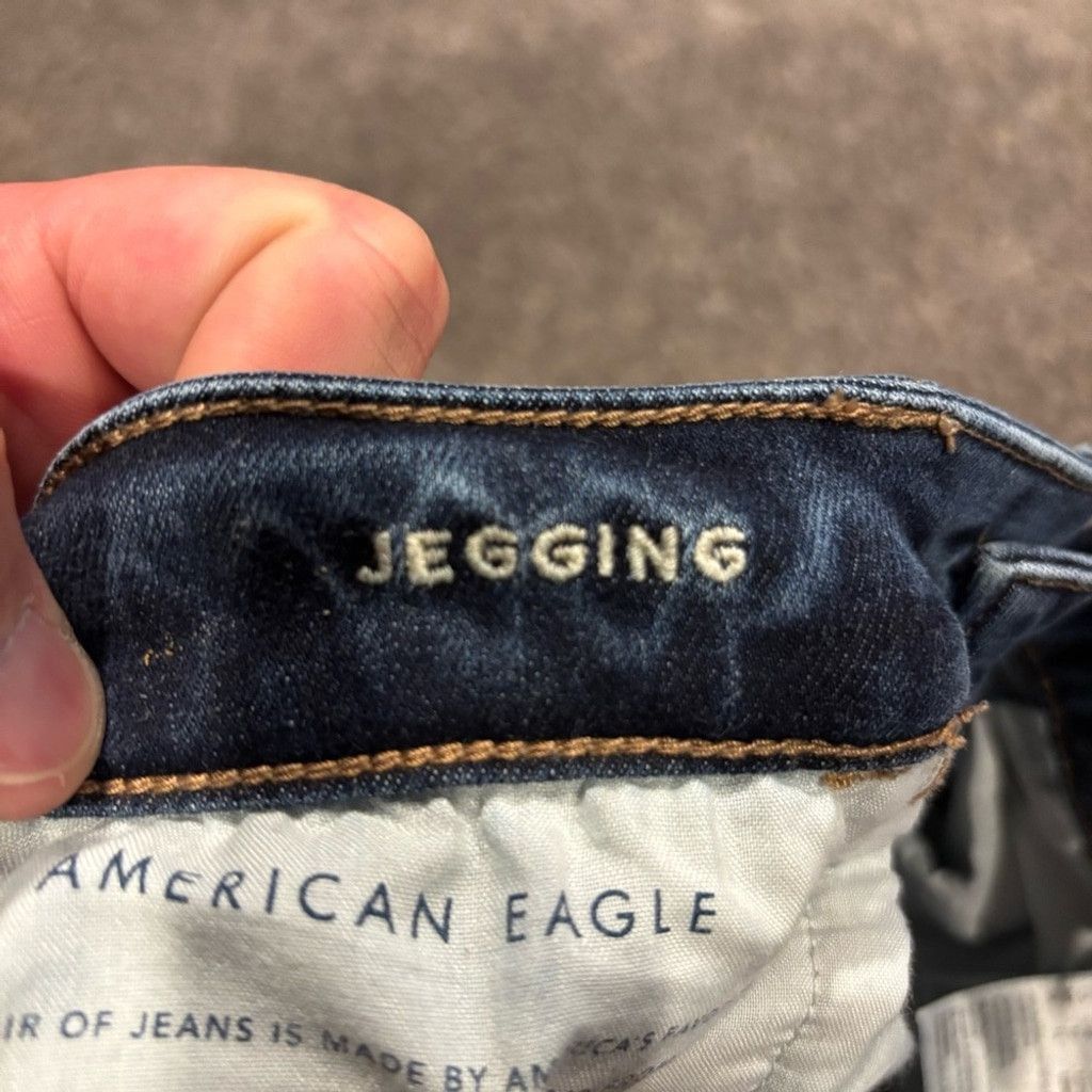 American Eagle Outfitters American Eagle Outfitters Women's Dark Blue Skinny Jeans Size 32" / US 10 / IT 46 - 6 Thumbnail