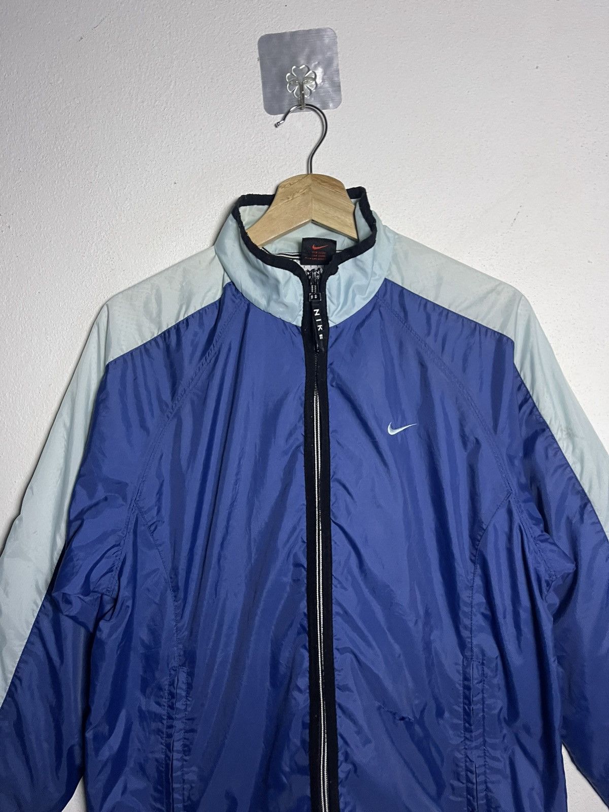 Nike Vintage NIKE Windbreaker . Size M Size US M / EU 48-50 / 2 - 2 Thumbnail
