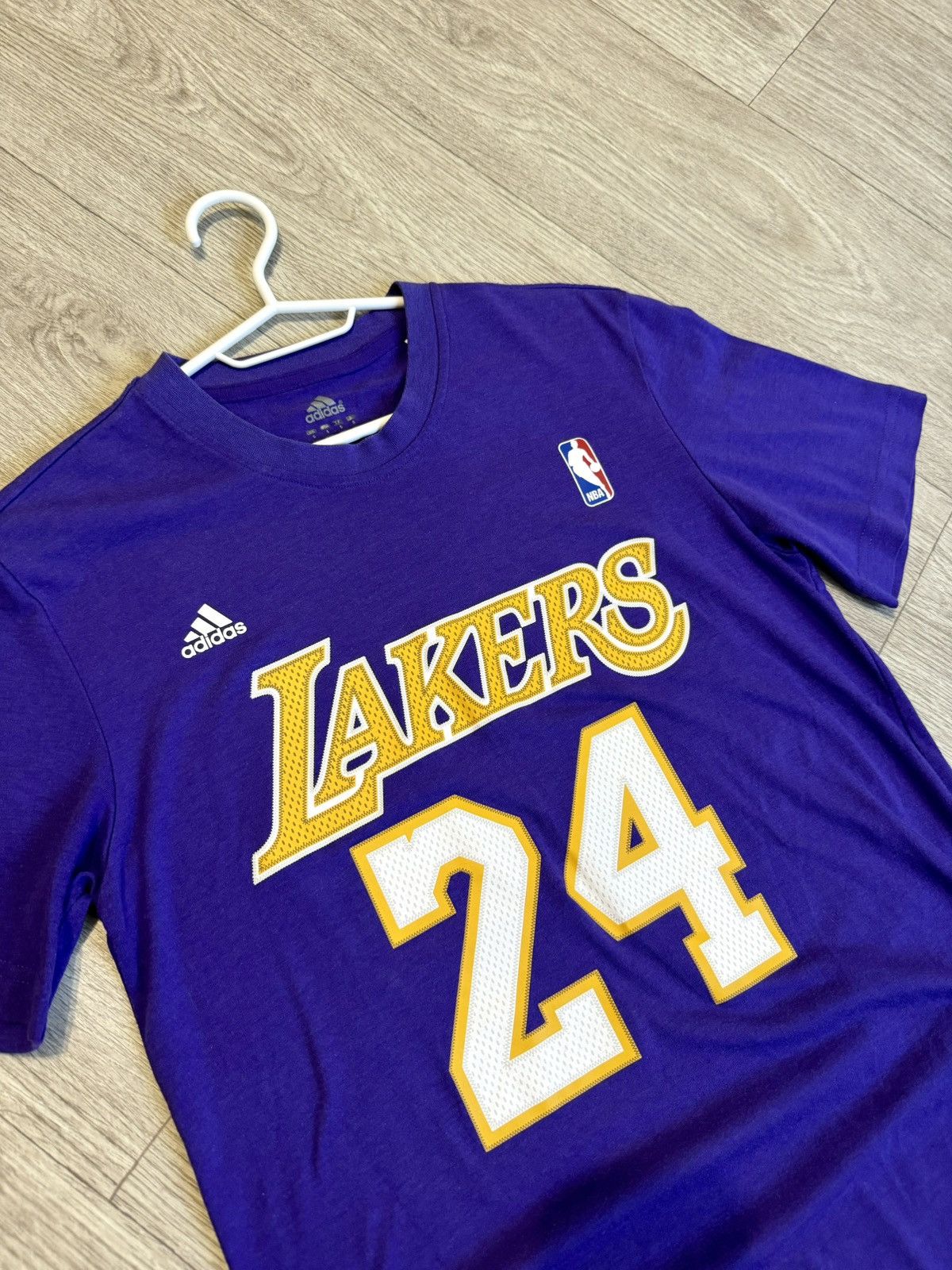 Adidas 🔷Vintage Adidas L.A. Lakers Kobe Bryant #24 T-shirt🔷 Size US S / EU 44-46 / 1 - 2 Thumbnail