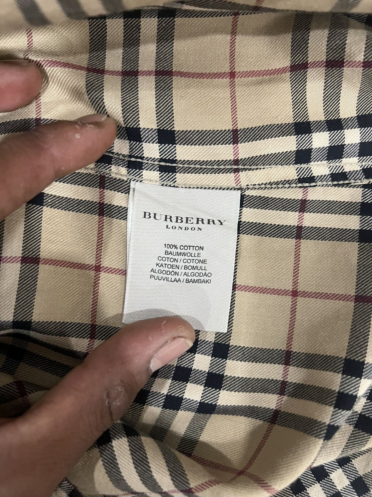Burberry Famous Burberry Shirt Size US M / EU 48-50 / 2 - 12 Thumbnail