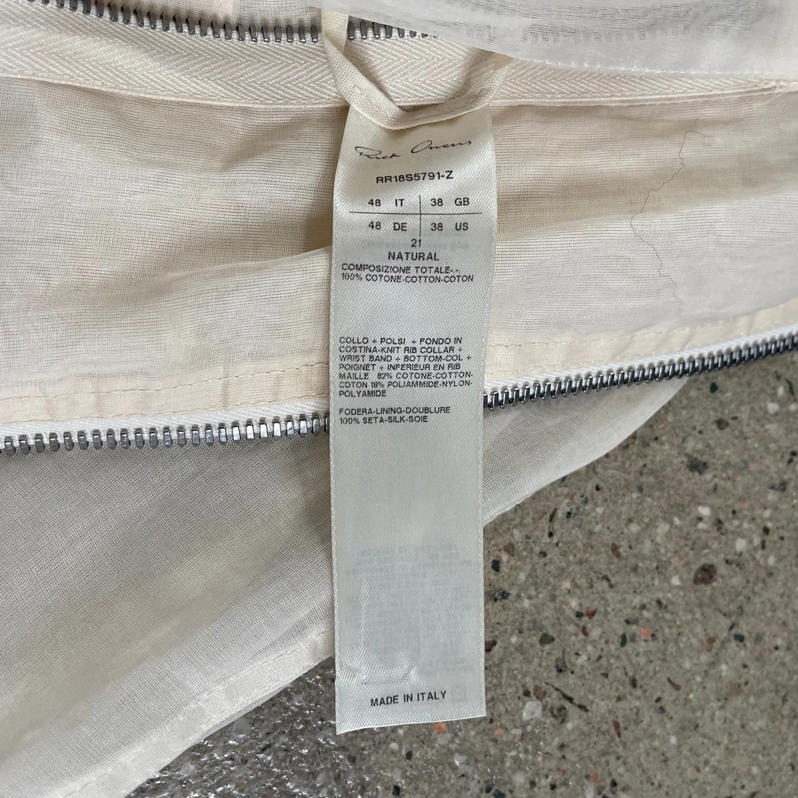 Rick Owens Rick Owens SS18 Light Bomber Size US M / EU 48-50 / 2 - 5 Thumbnail