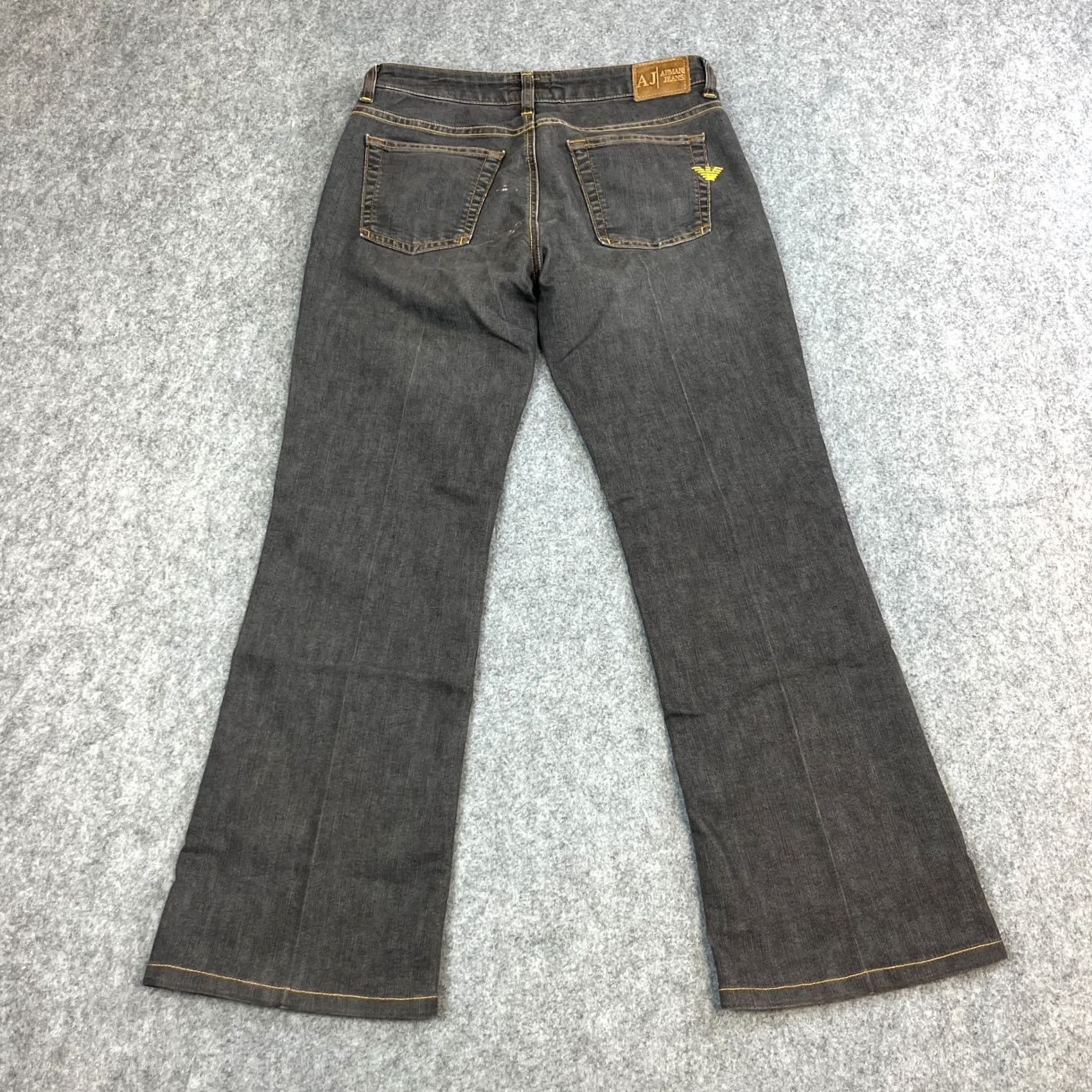 Vintage Armani Jeans Jeans Bootcut Dark Grey 27 UK8 26 Inseam 5-Pocket Denim Women Regular Low Rise Italy Made Size 30" / US 8 / IT 44 - 2 Thumbnail