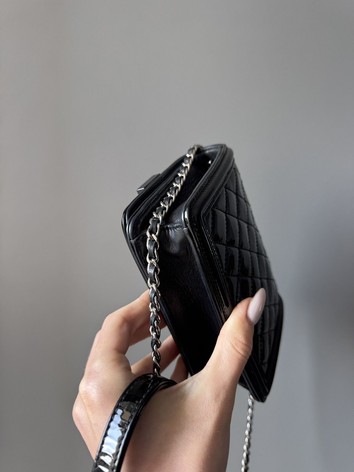 Chanel Chanel 2014 Plexiglass Patent Striped Boy Brick Flap Bag Size ONE SIZE - 9 Thumbnail