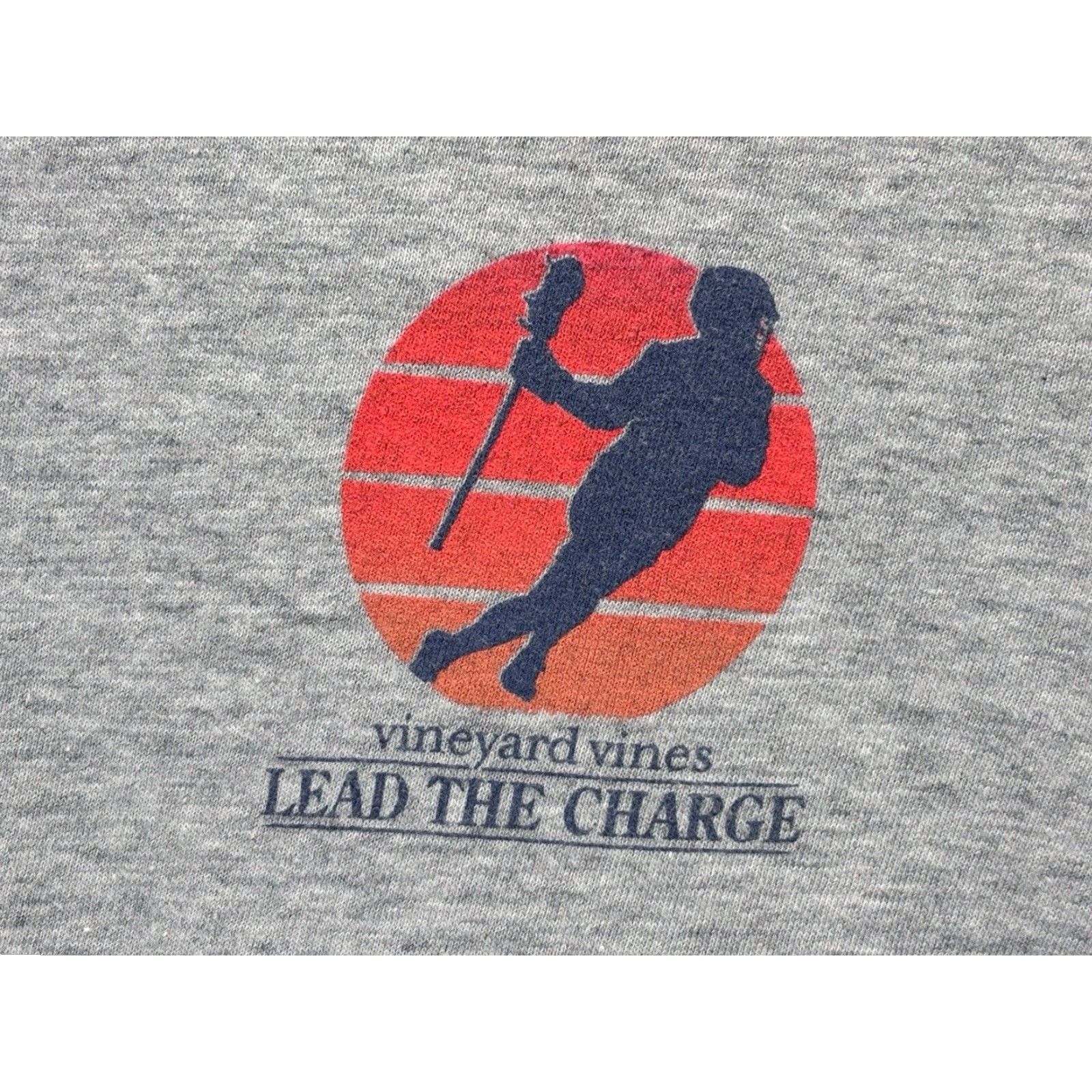 Vineyard Vines Vineyard Vines Graphic Print Long Sleeve T-Shirt Men's Medium Gray Lead The Charge Size US M / EU 48-50 / 2 - 5 Thumbnail