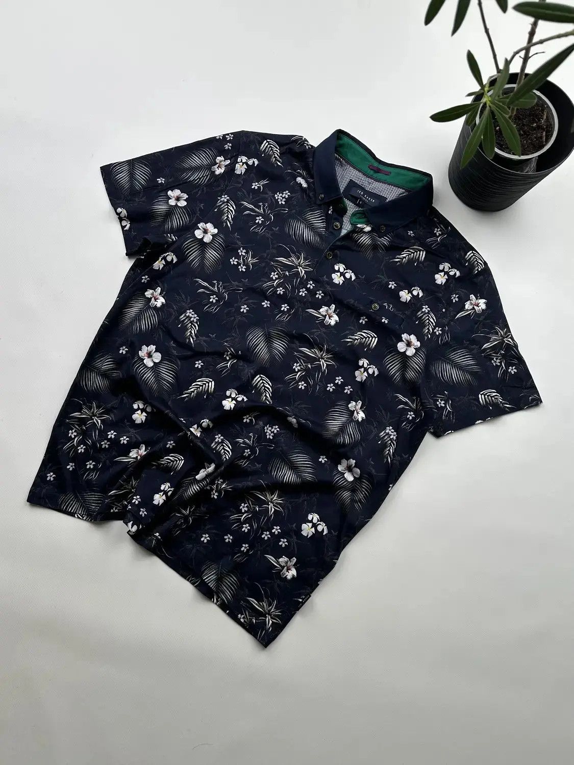 Ted Baker Ted Baker Printed Polo T-Shirt (376) Size US M / EU 48-50 / 2 - 1 Thumbnail