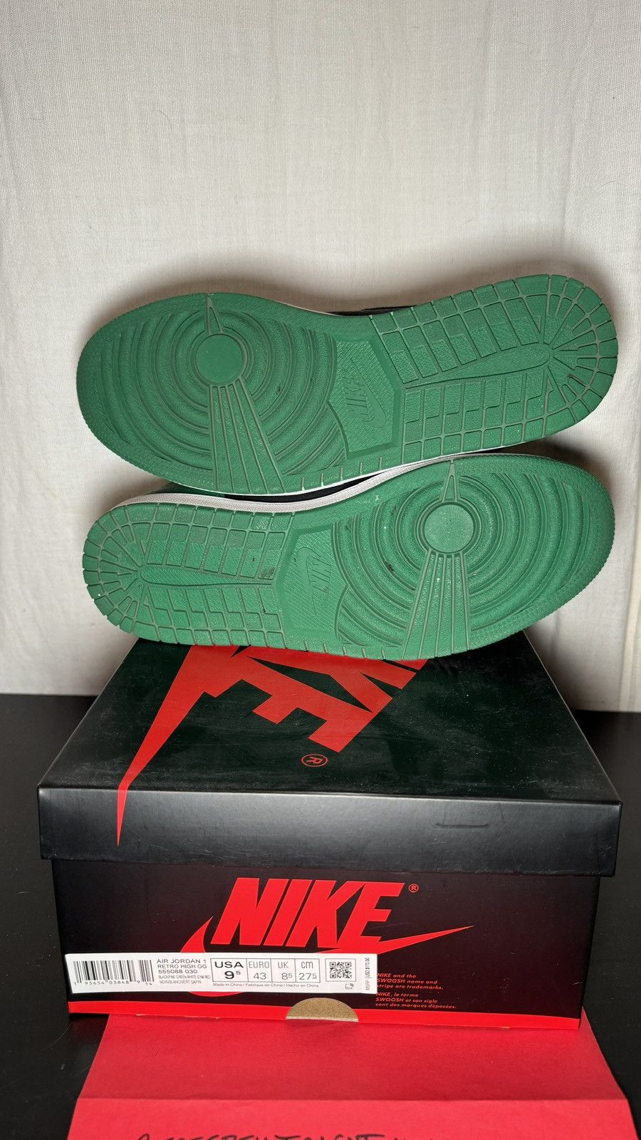 Jordan Brand Nike Air Jordan 1 Retro High OG "Pine Green 2.0" - Size 9.5 Size US 9.5 / EU 42-43 - 7 Thumbnail