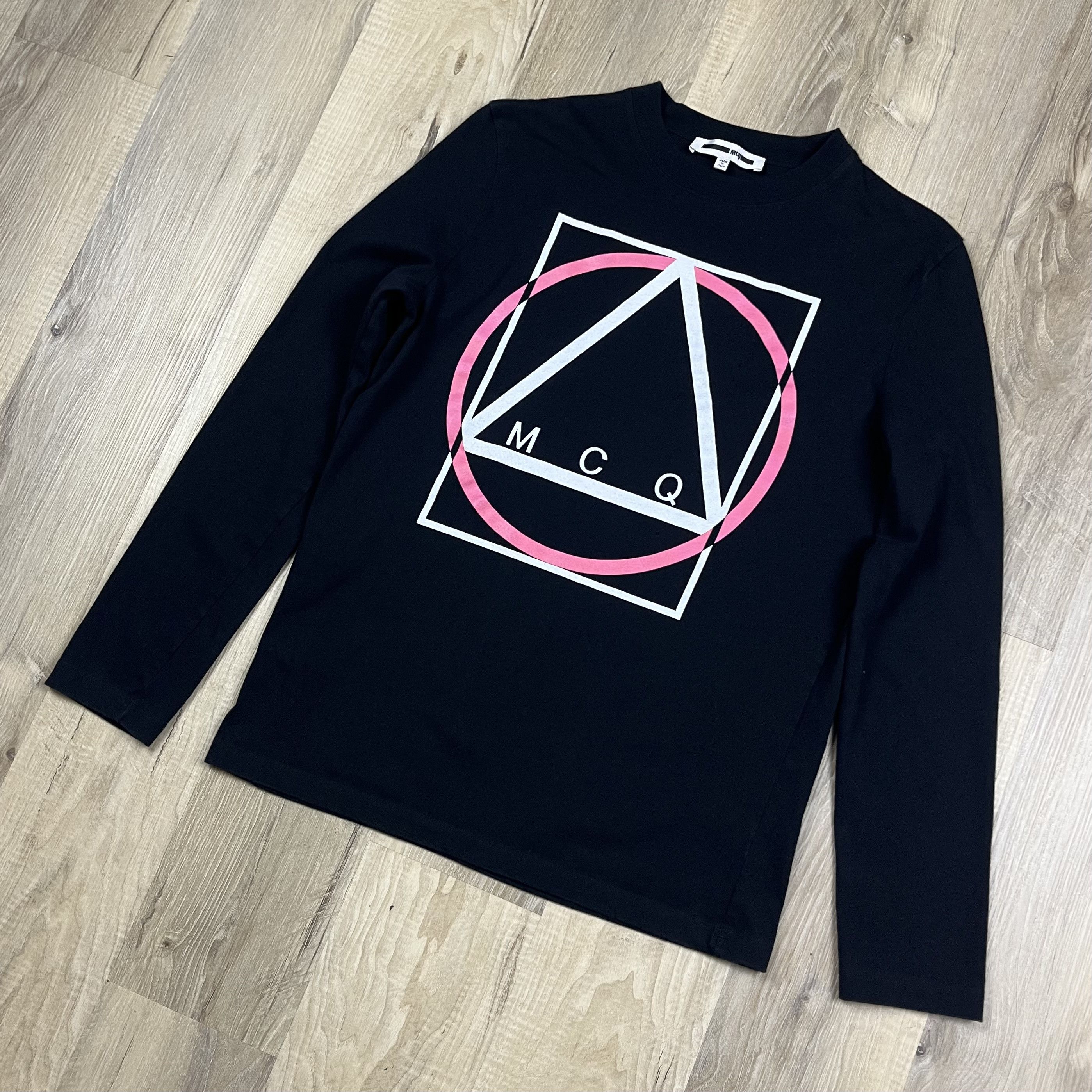 Alexander McQueen Alexander McQueen MCQ Black Longsleeve T-shirt Triangle Size US M / EU 48-50 / 2 - 1 Thumbnail