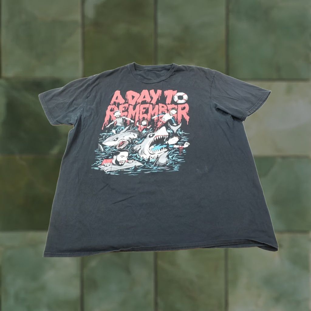 Vintage VINTAGE A Day to Remember Shark Week T-Shirt Mens 2XL Black Short Sleeve Y2K Size US XXL / EU 58 / 5 - 1 Thumbnail