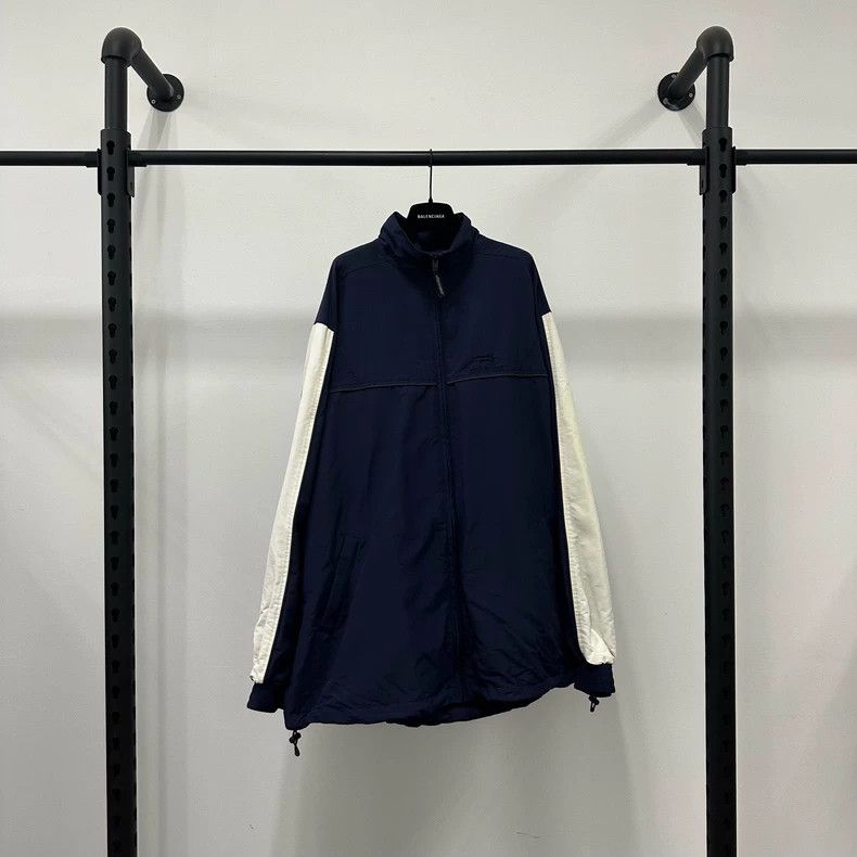 Balenciaga Balenciaga FW21 SportyB One-Piece Jacket with Embroidered L Size US XS / EU 42 / 0 - 1 Thumbnail