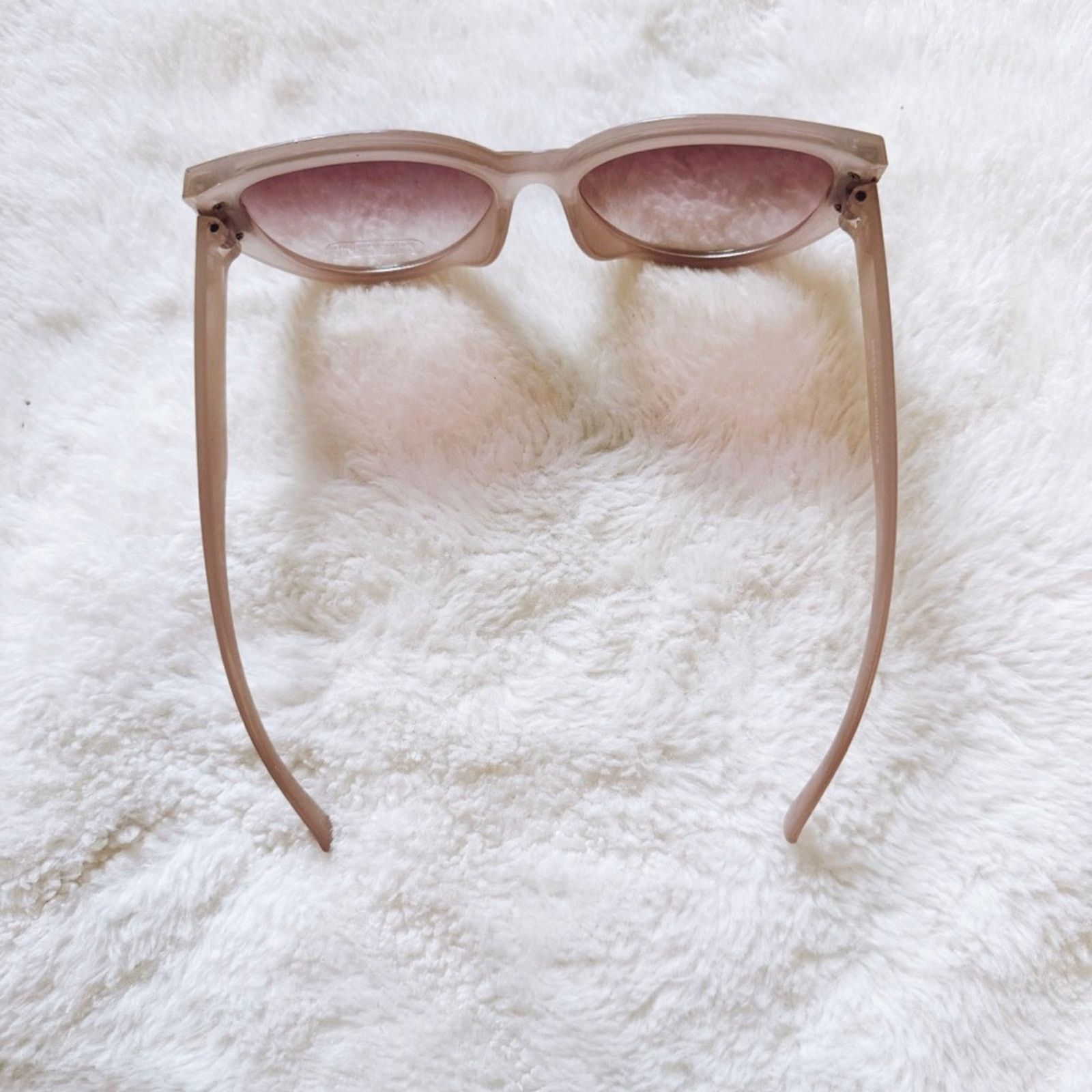 Other Rosy Light Gray Cat Eye Oversized Sunglasses Size ONE SIZE - 6 Thumbnail