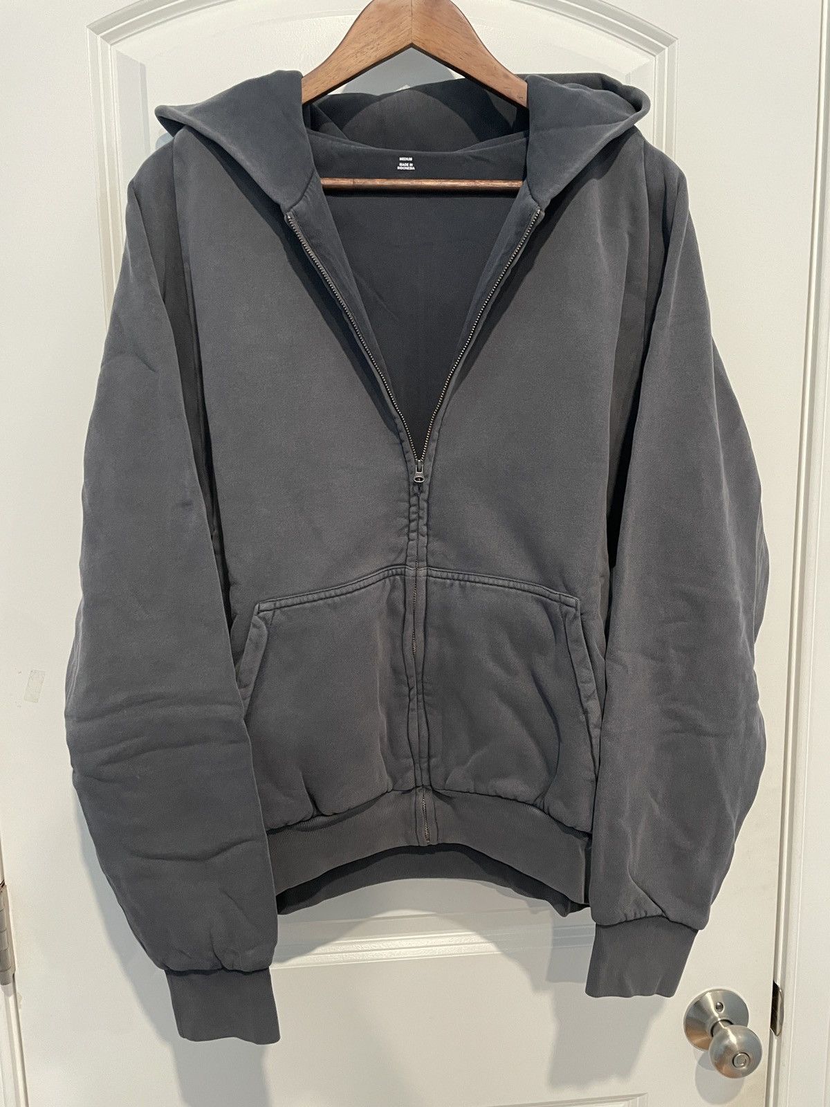 Balenciaga × Gap × Yeezy Yeezy Gap Zip Up Hoodie Poetic Black Medium Size US M / EU 48-50 / 2 - 2 Thumbnail