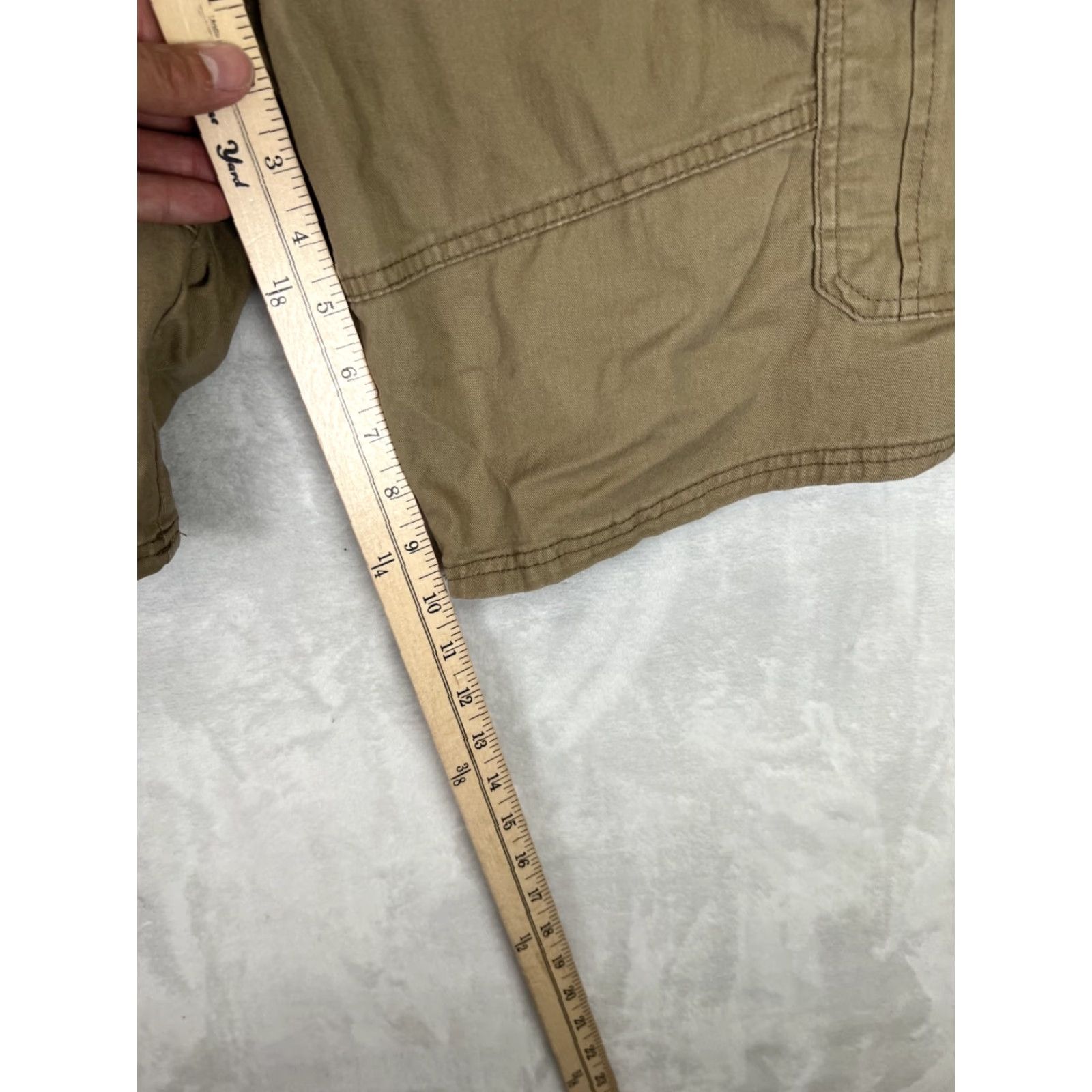 Wrangler Wrangler Shorts Mens 46 Cargo Stretch 10 Inseam Beige Camouflage Pockets Cotton Spandex Cargo Pocket Relaxed Size US 30 / EU 46 - 2 Thumbnail