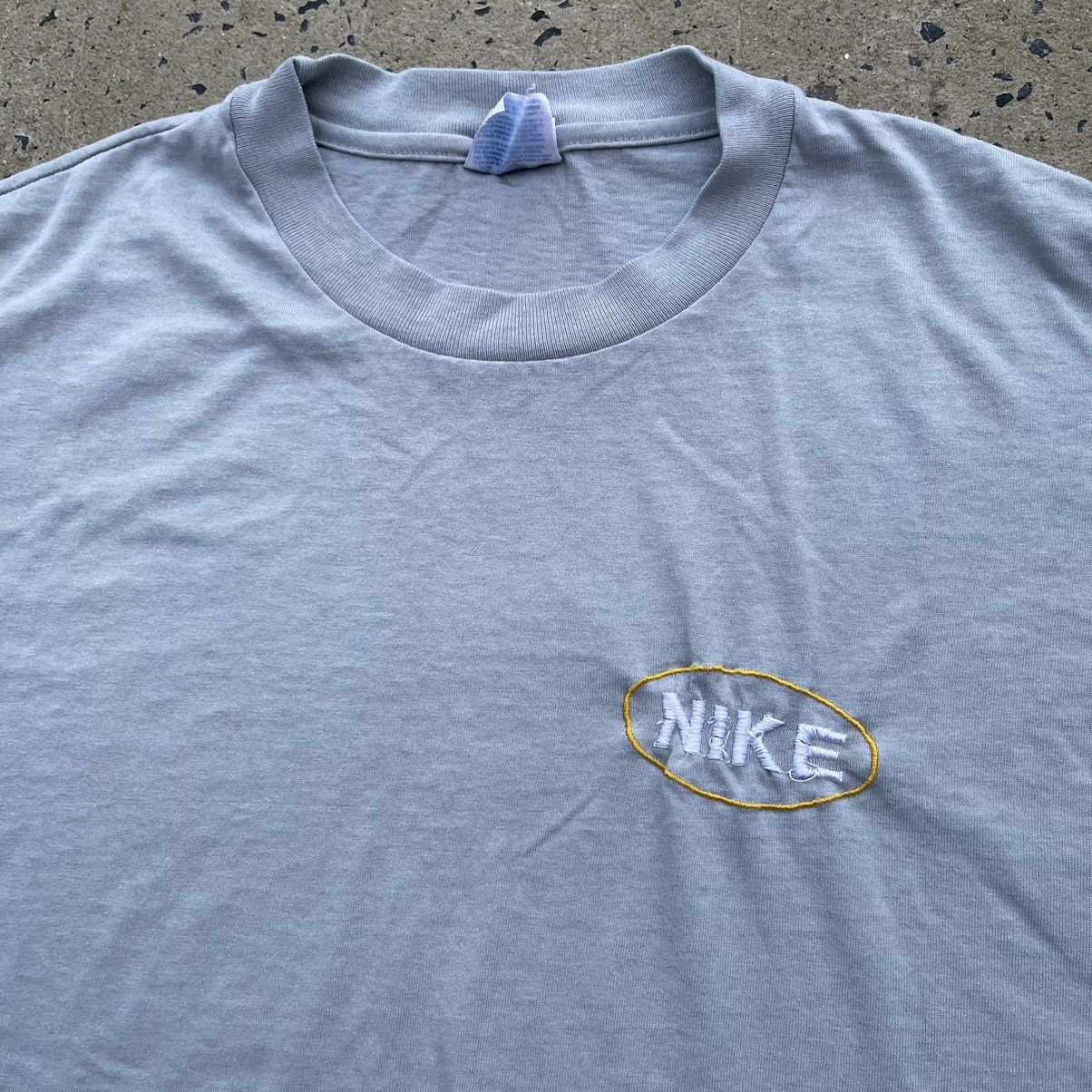 Hanes Vintage 90s NIKE Embroidered HANES 50/50 Shirt Size US L / EU 52-54 / 3 - 2 Thumbnail