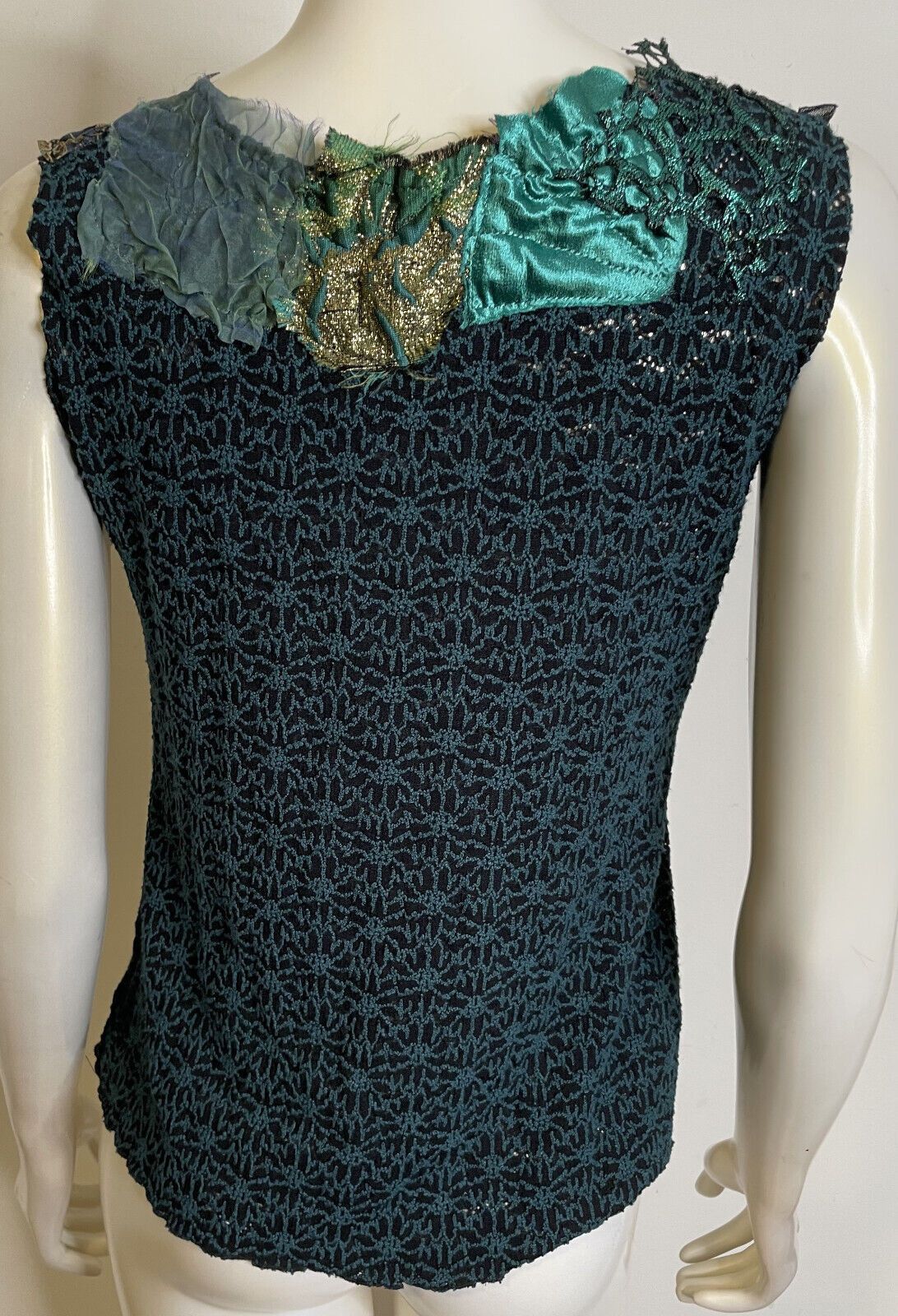 Lee Andersen Pastiche Tank Top NWT S Peacock Beaded Floral