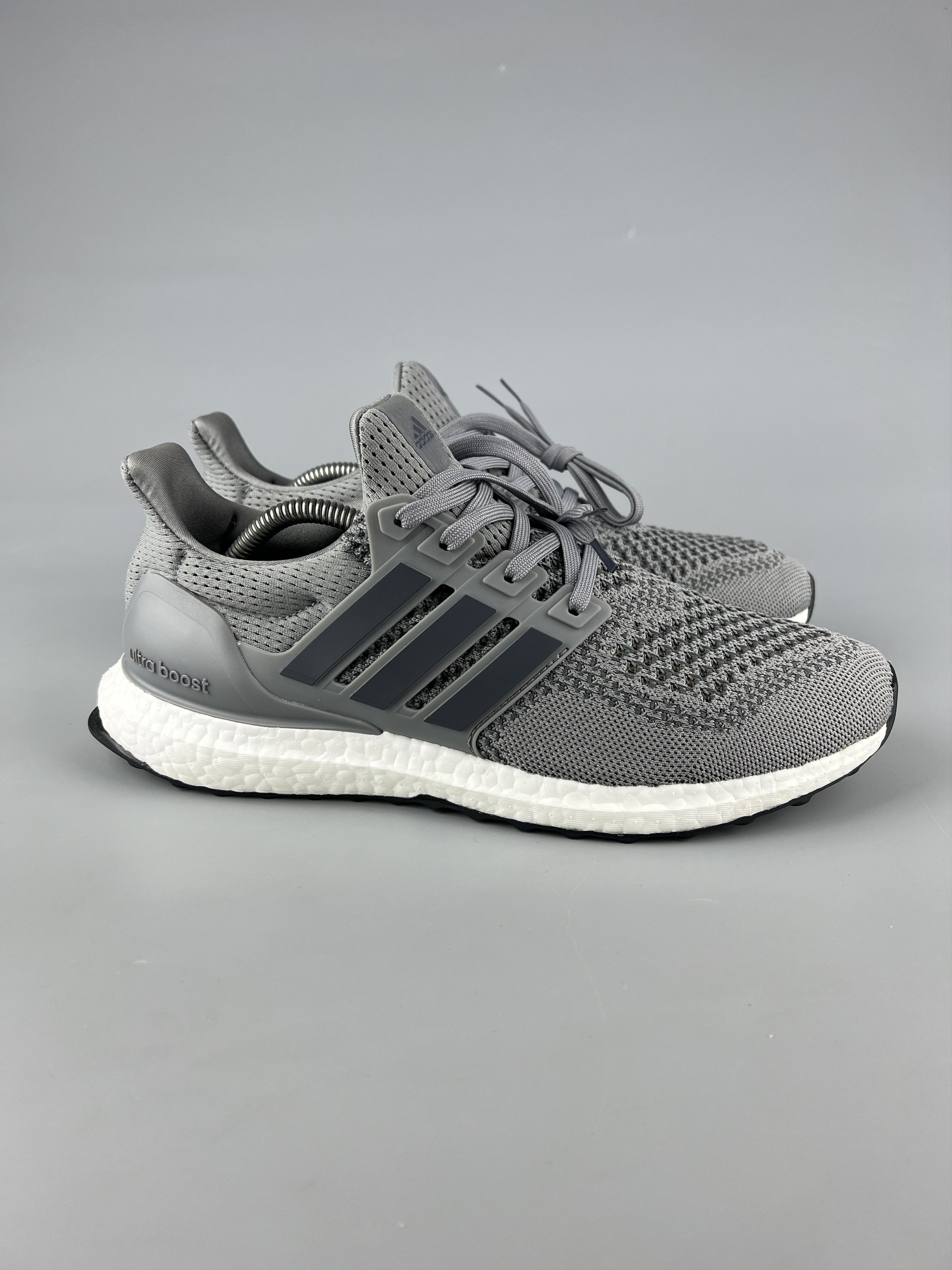 Adidas Ultraboost 1.0 Wolf Grey/white Running Shoes Mens (Size 9)