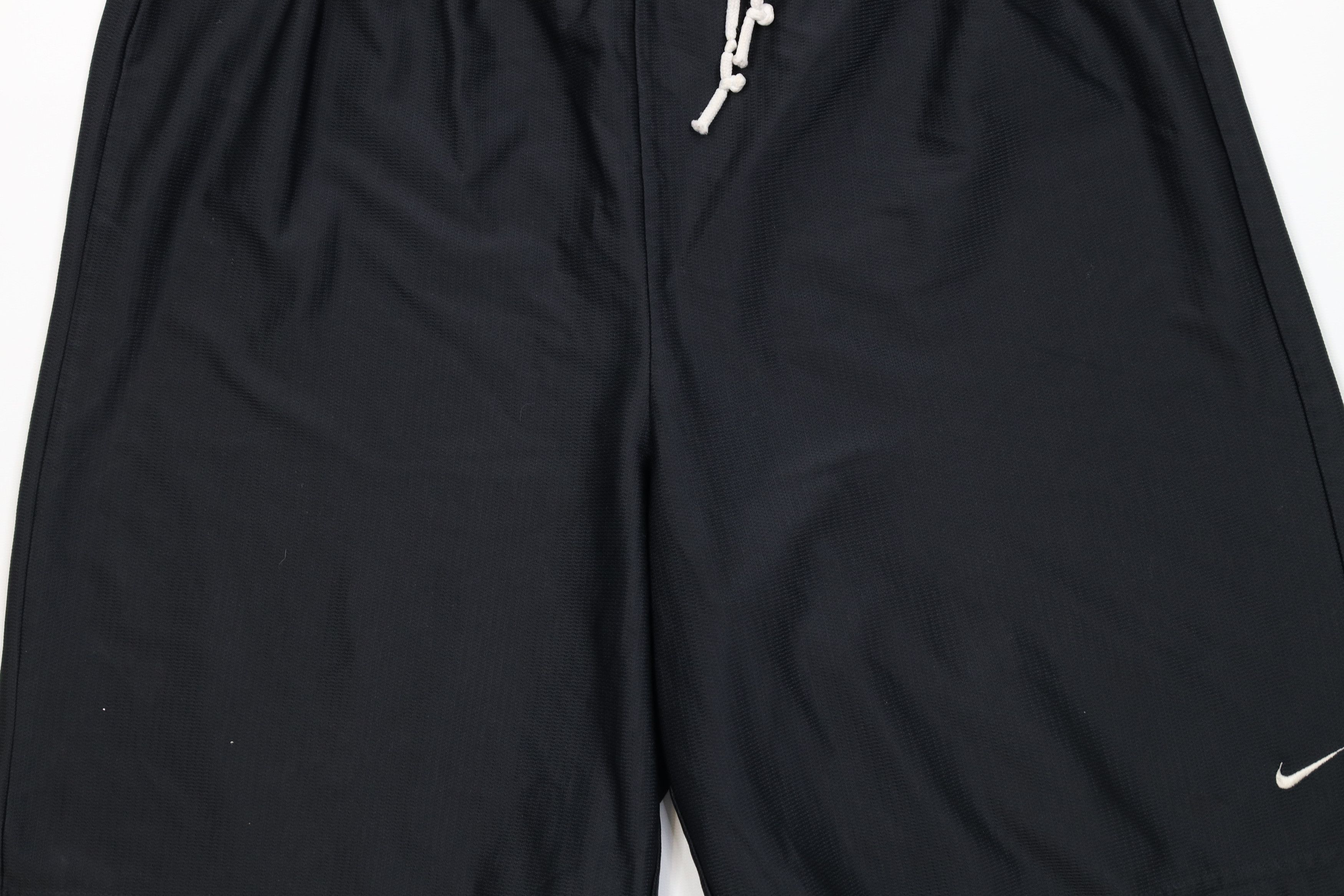 Nike Vintage 90s Y2K Nike Mini Swoosh Above Knee Shorts Black Size US 36 / EU 52 - 3 Thumbnail