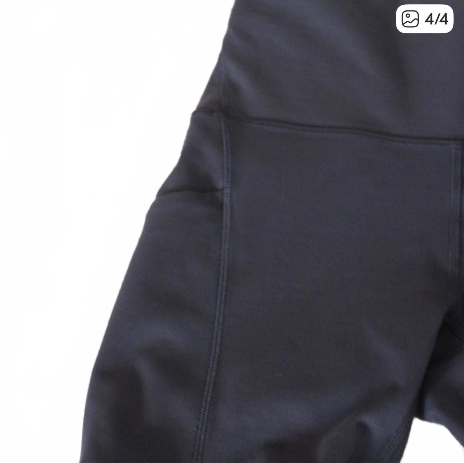 Lululemon Lululemon Black High-Rise Wunder Under Bike Shorts Pockets 4 Size 27" / US 4 / IT 40 - 5 Thumbnail